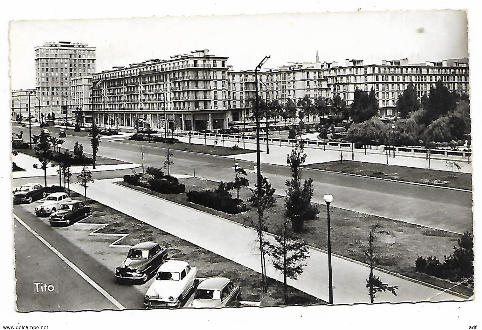 CPSM LE HAVRE, BOULEVARD FOCH, SQUARE ST SAINT ROCH, AUTOS VOITURES ANCIENNES, Format 9 Cm Sur 14 Env, SEINE MARITIME 76 - Square Saint-Roch