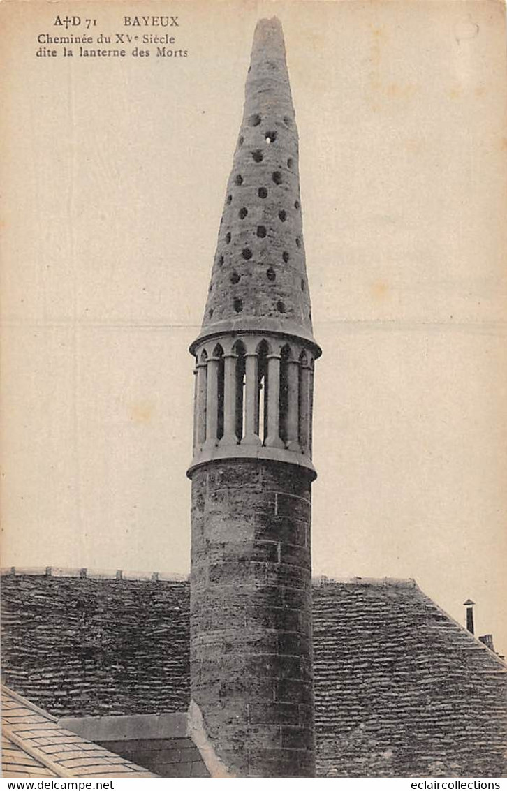 Thème: Monuments Aux Morts  Ou Lanterne Des Morts Ou Combattants 1870  : Bayeux  14         (voir Scan) - Monumenten