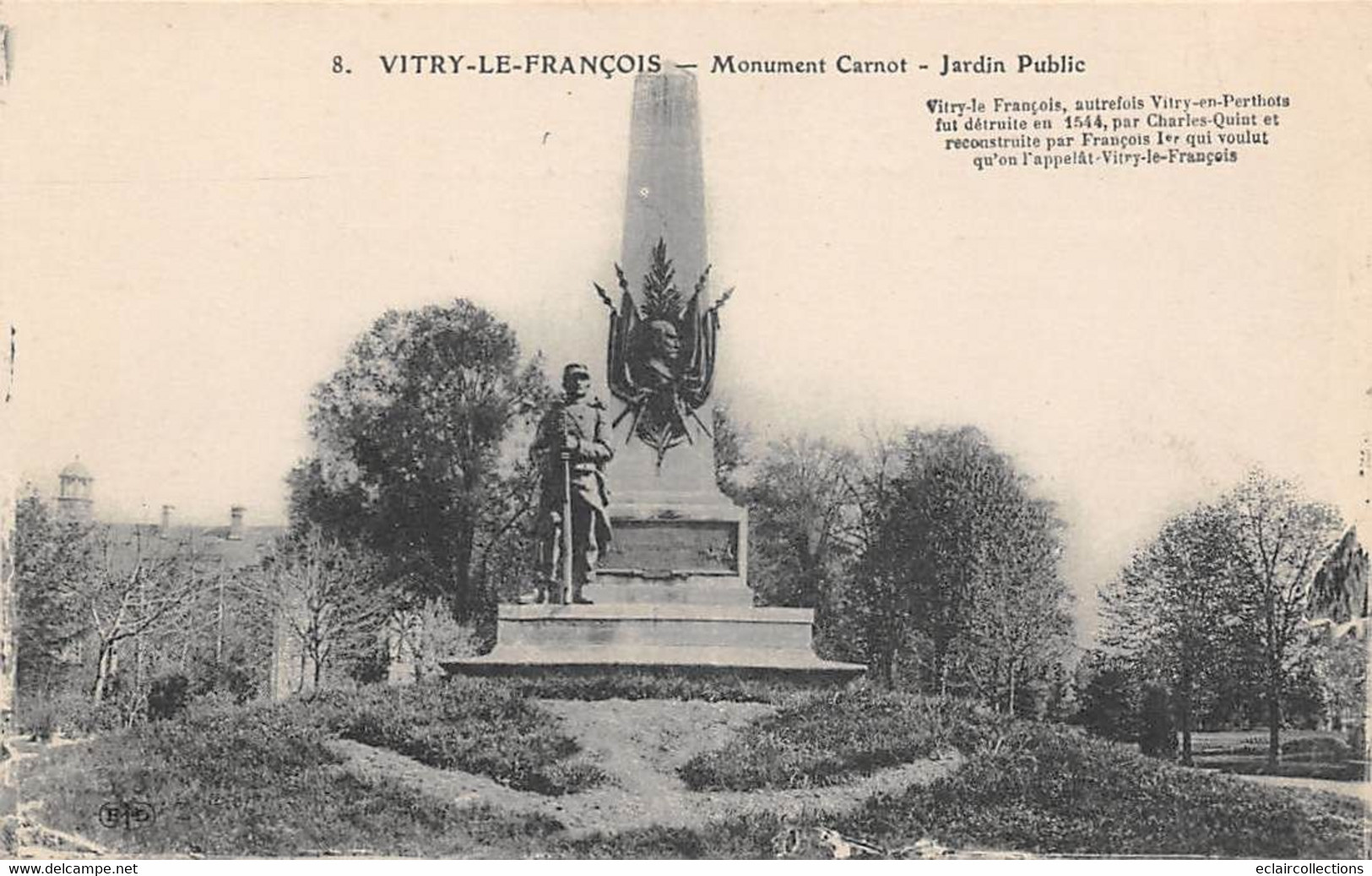 Thème: Monuments Aux Morts  Ou Lanterne Des Morts Ou Combattants 1870  :  Vitry Le François   51        (voir Scan) - Monumenten