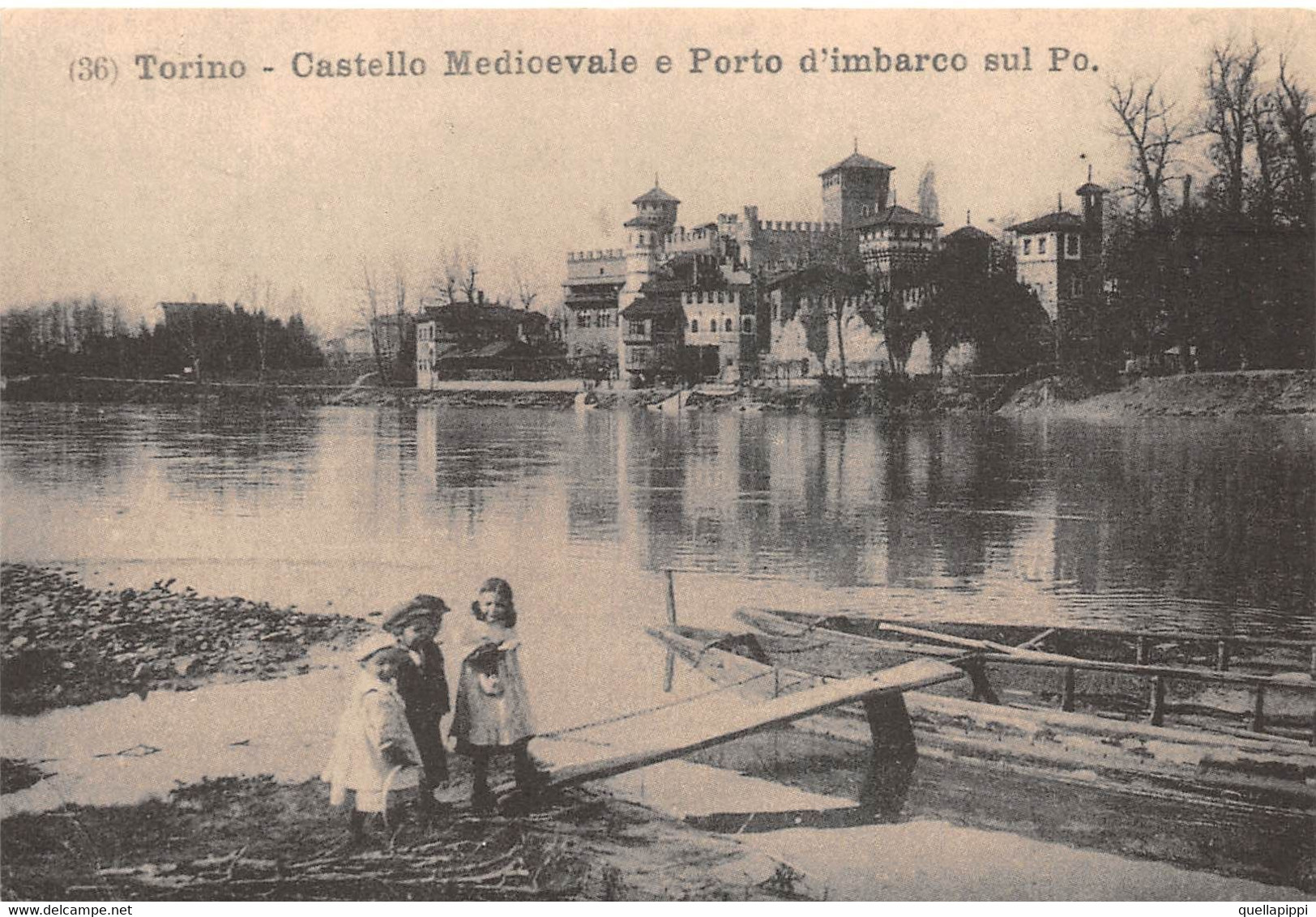 011352 "TORINO - CASTELLO MEDIOEVALE E PORTO D'IMBARCO SUL PO" ANIMATA, BARCHE. EDIZIONE ANNI '70. CART NON SPED - Fiume Po