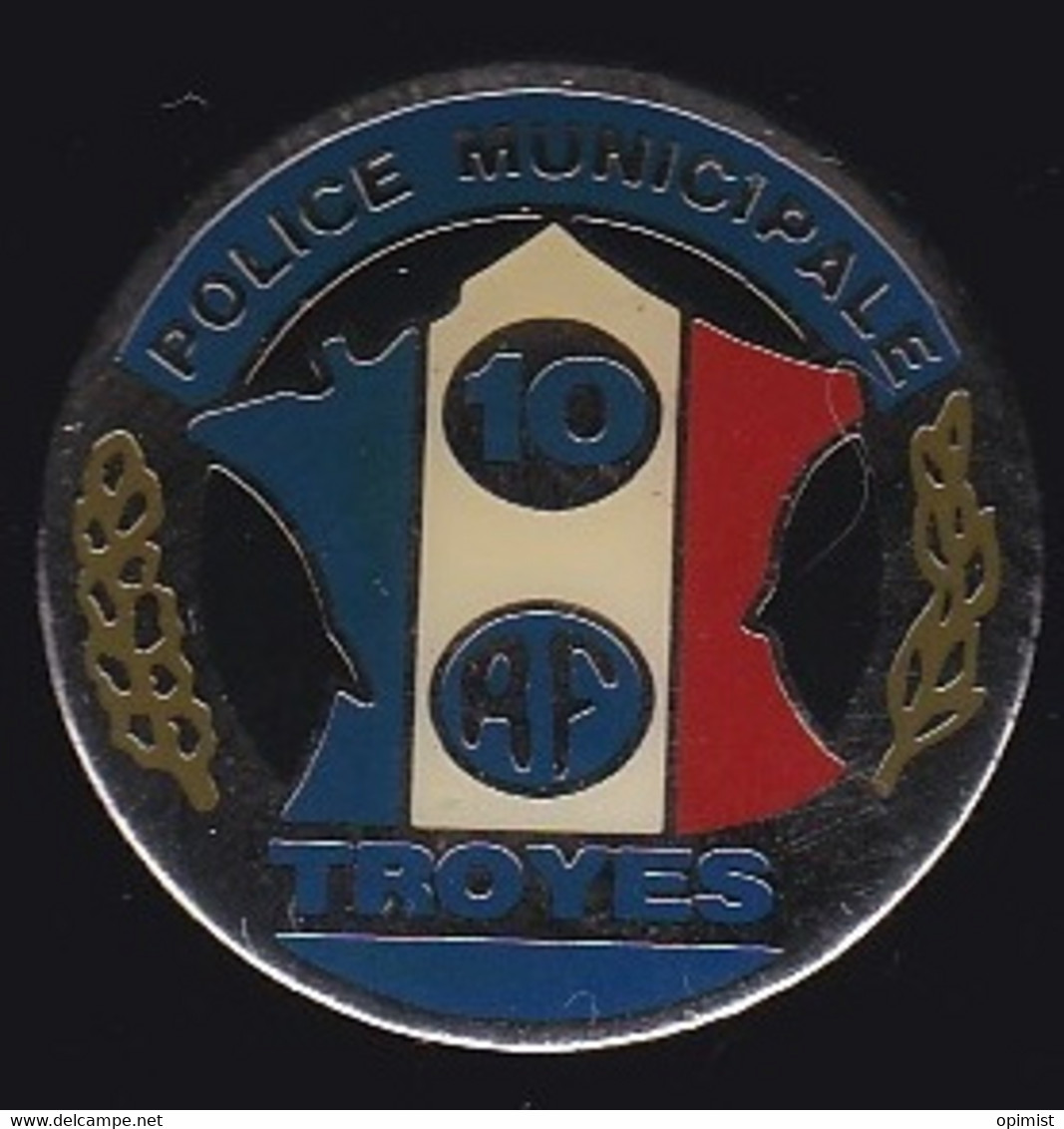 67842-Pin's.Police Municipale De Troyes.Aube. - Policia