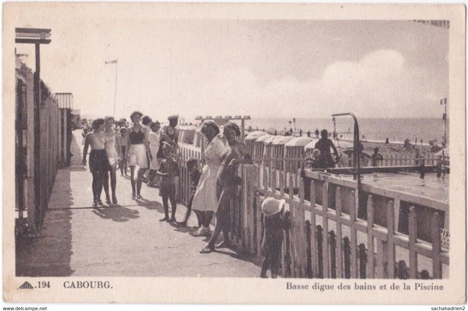 14. CABOURG. Basse Digue Des Bains Et De La Piscine. 194 - Cabourg