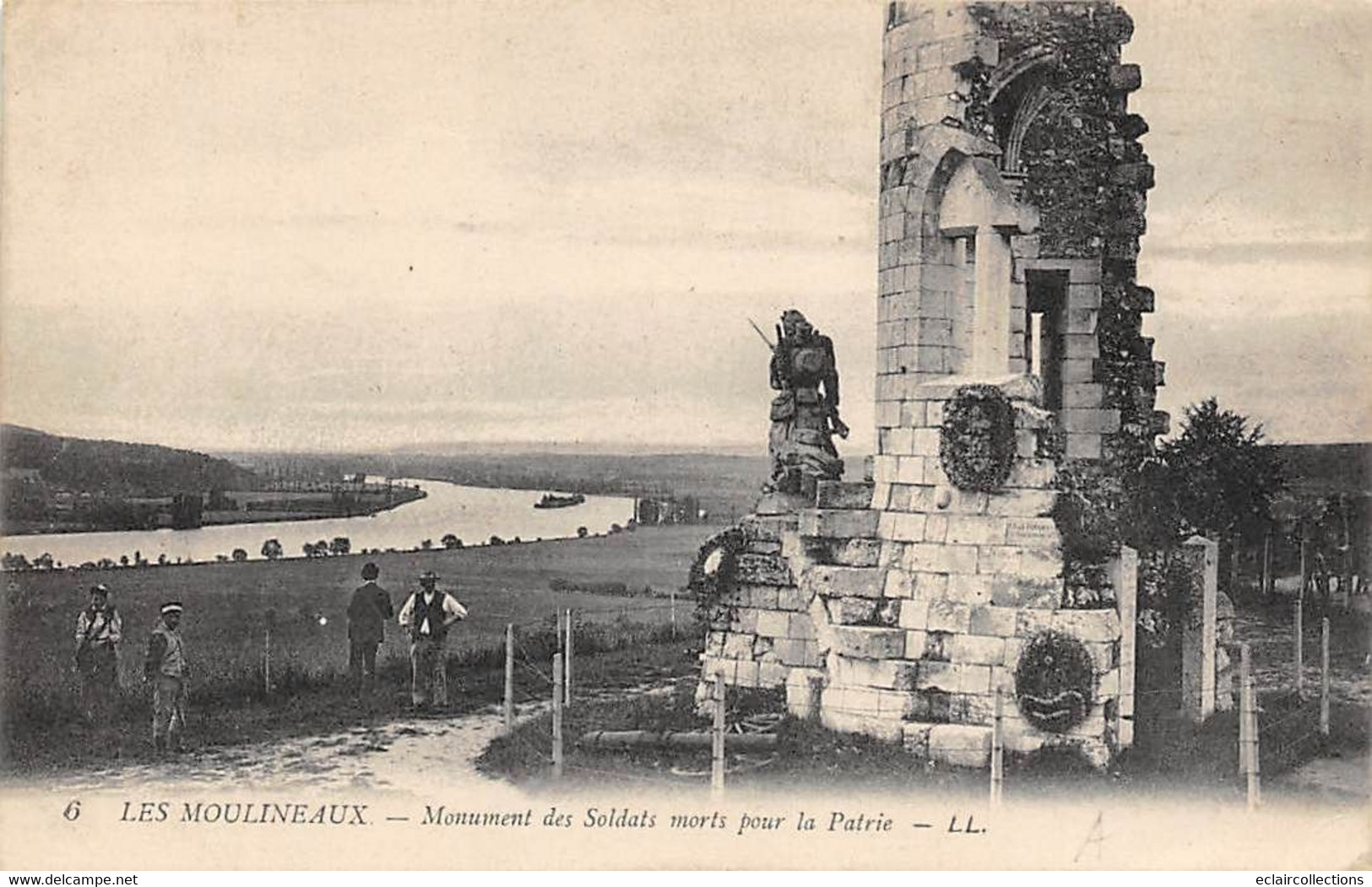 Thème: Monuments Aux Morts  Ou Lanterne Des Morts Ou Combattants 1870 :   Issy Les Moulineaux   92      (voir Scan) - Monumenten