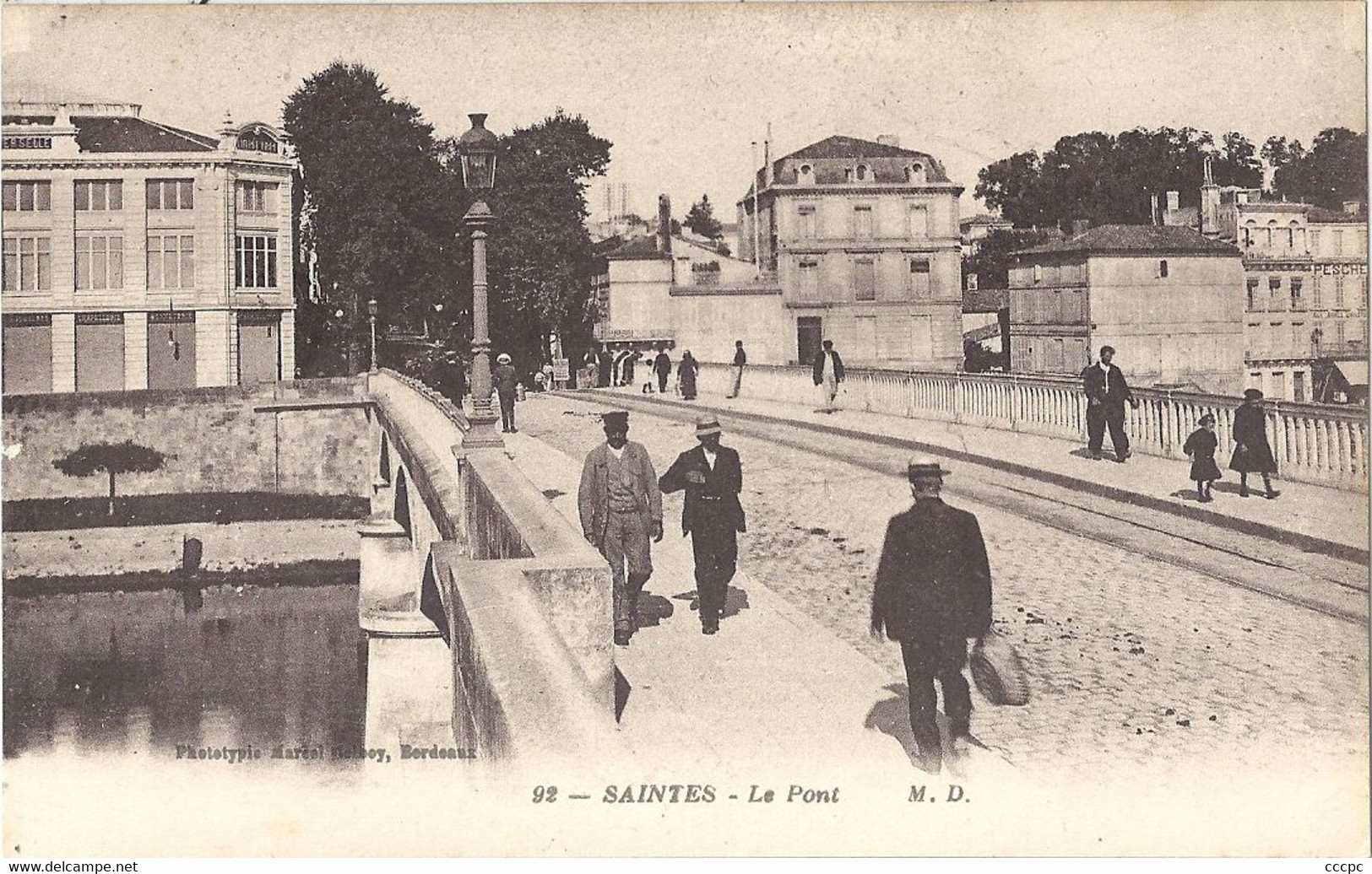 CPA Saintes Le Pont - Saintes