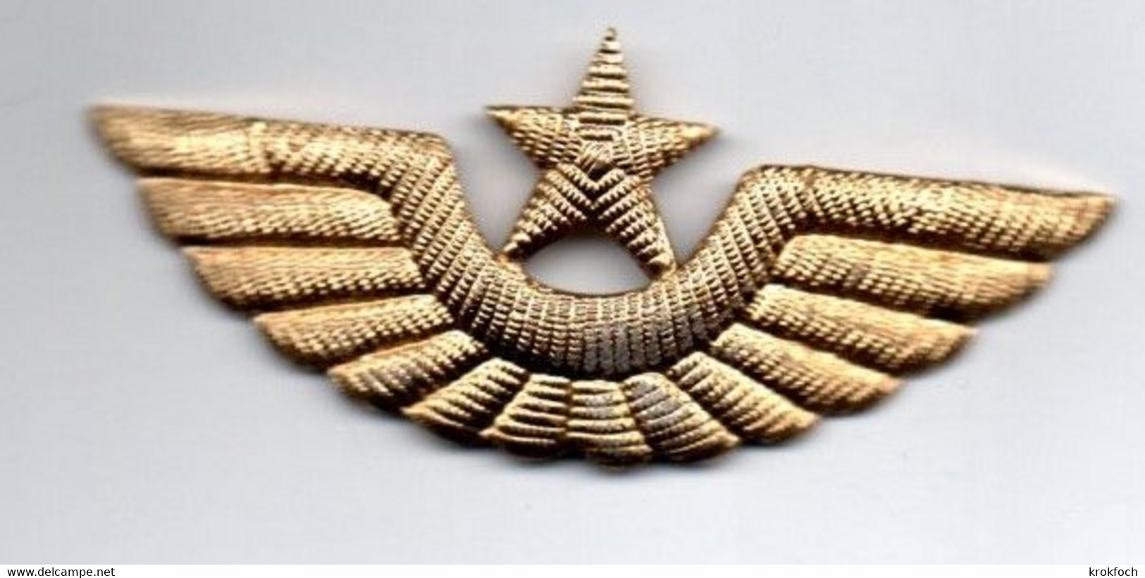 étoile & Ailes Pour Pilote Aviation Commerciale - Métal Doré - L'attache De L'épinglette A Disparu - Crew Badges