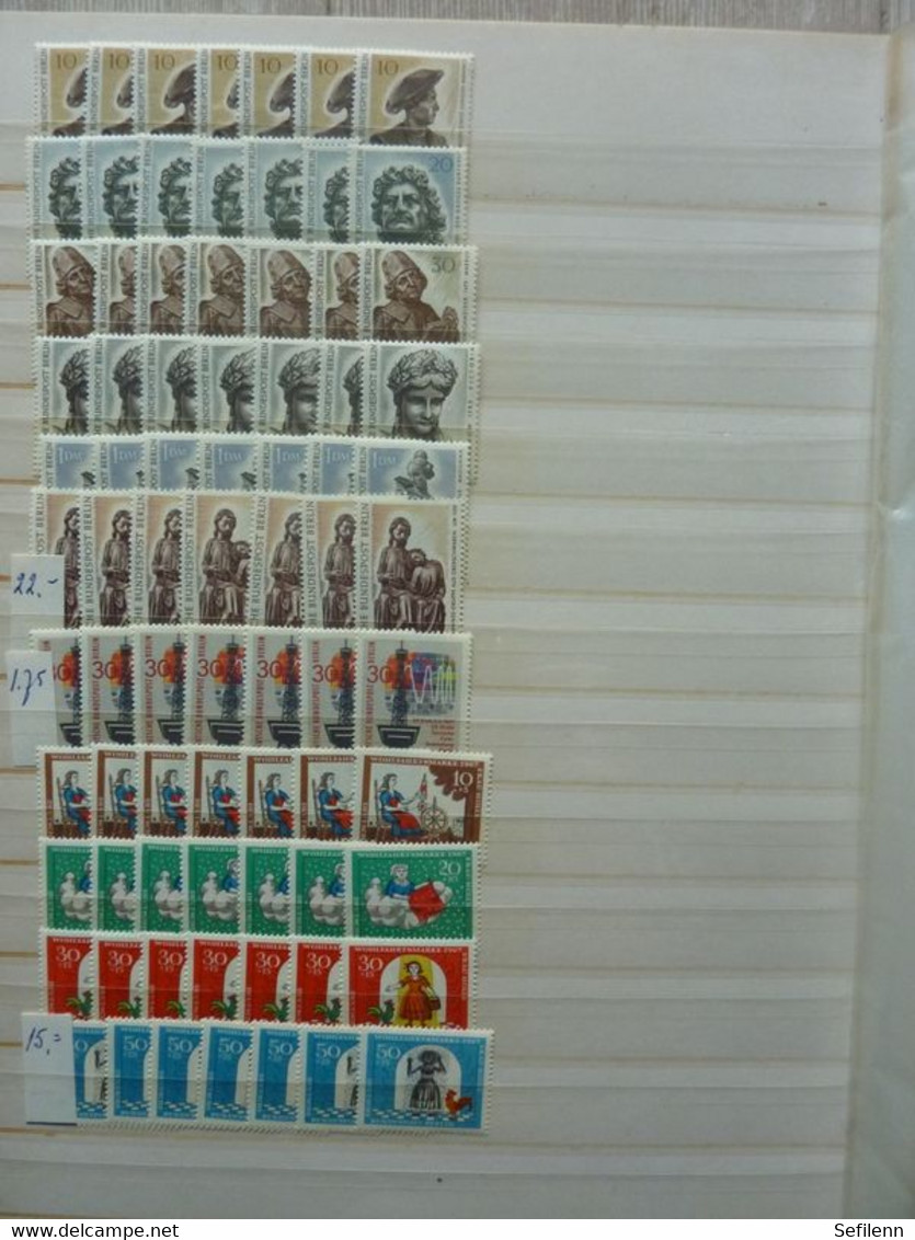 2 Stockbooks with stamps a.o DDR/Commonwealth/Bundespost/Berlin/Topics