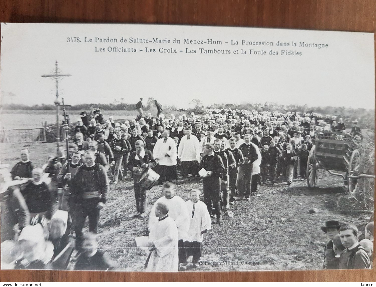 Plomodiern.le Pardon De Sainte Marie Du Menez Hom.la Procession Dans La Montagne.les Officiants.les Croix.villard 3478 - Plomodiern