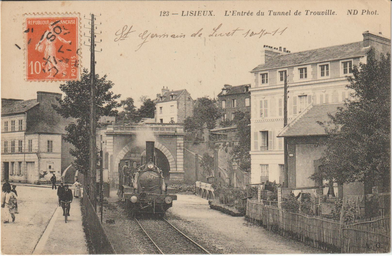 CPA  14 LISIEUX L ENTREE DU TUNNEL DE TROUVILLE - Lisieux