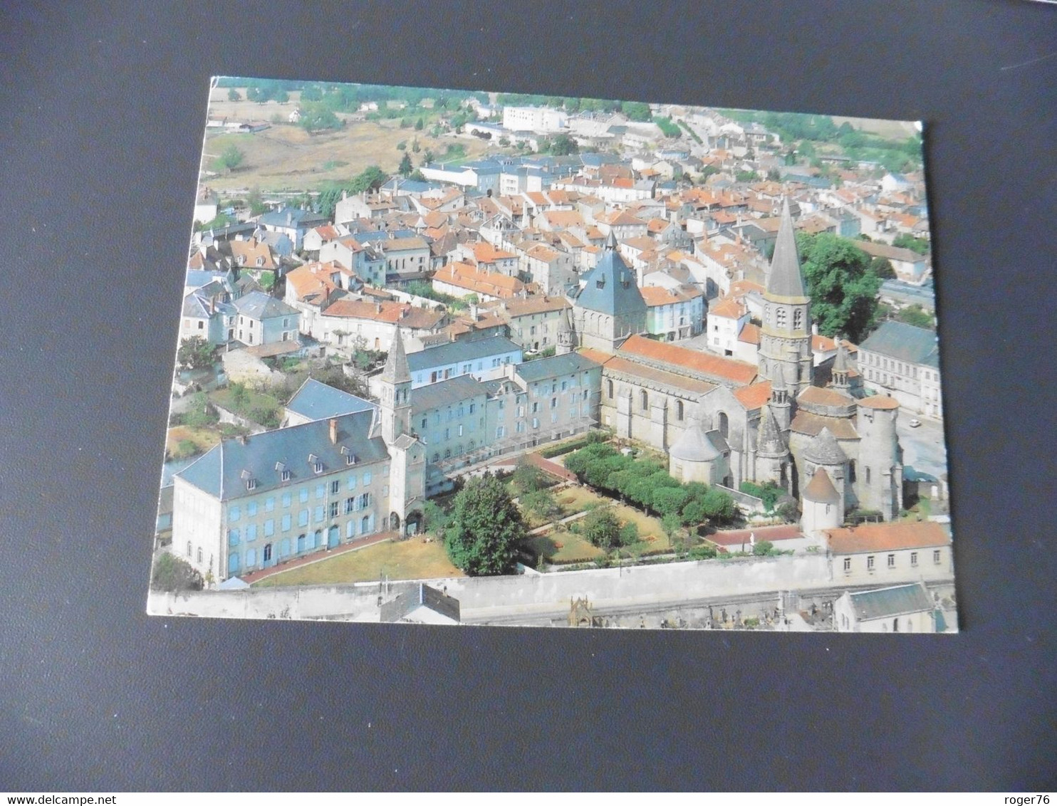 CARTE   POSTALE   VIERGE    DE    LE  DORAT    (HAUTE  VIENNE ) - Otros & Sin Clasificación