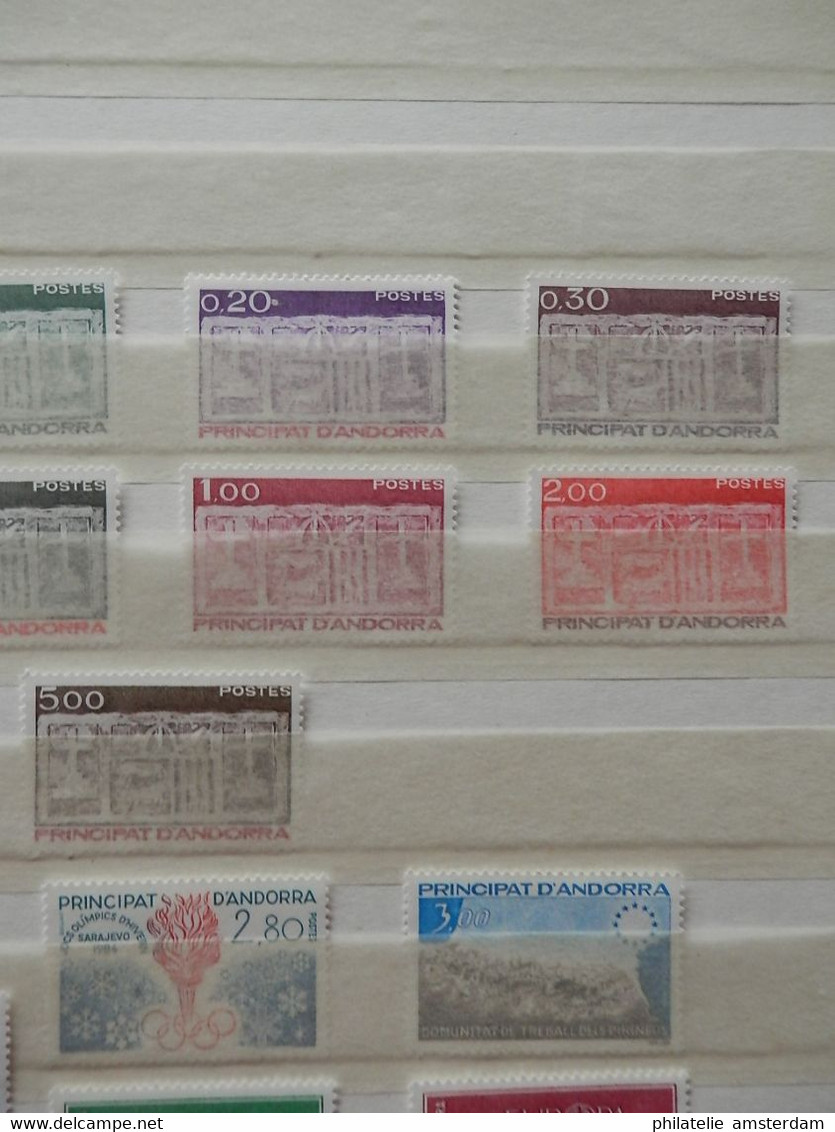 Andorra 1972-1996, French and Spanish Post: MNH collection