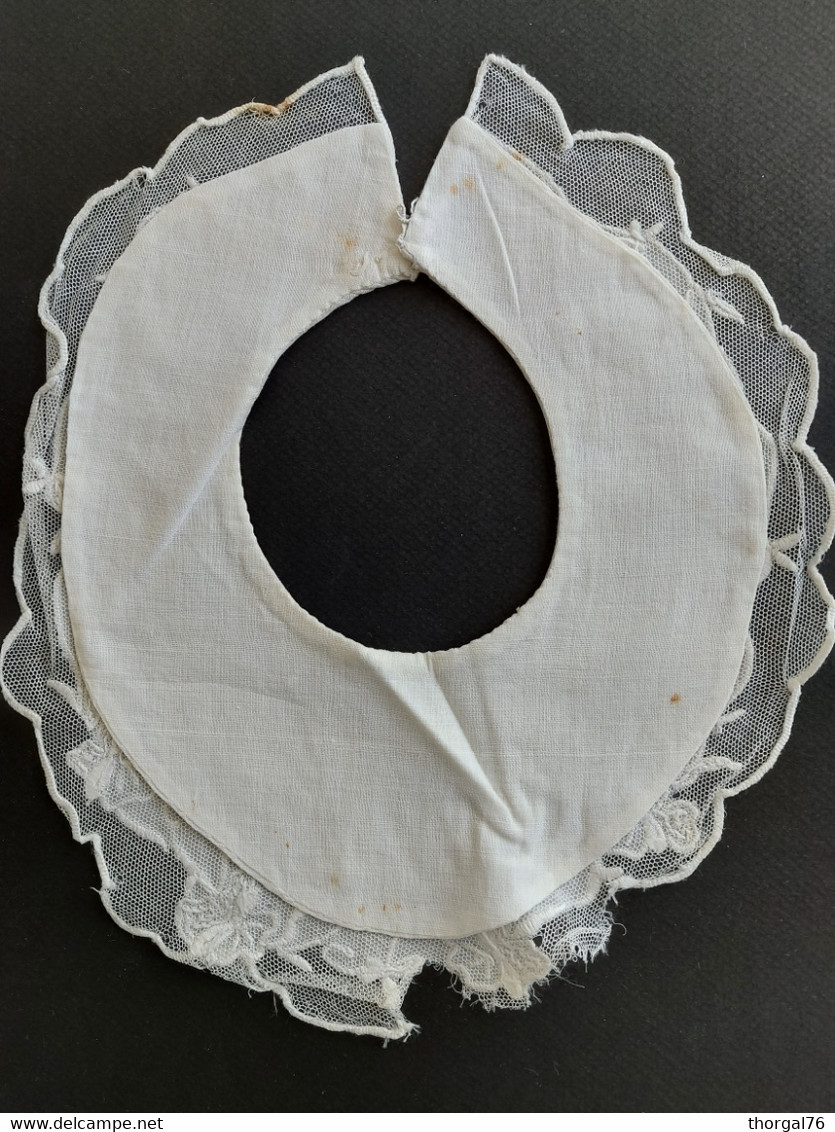 BAVOIR DE POUPEE ANCIEN DENTELLE - Dentelles Et Tissus