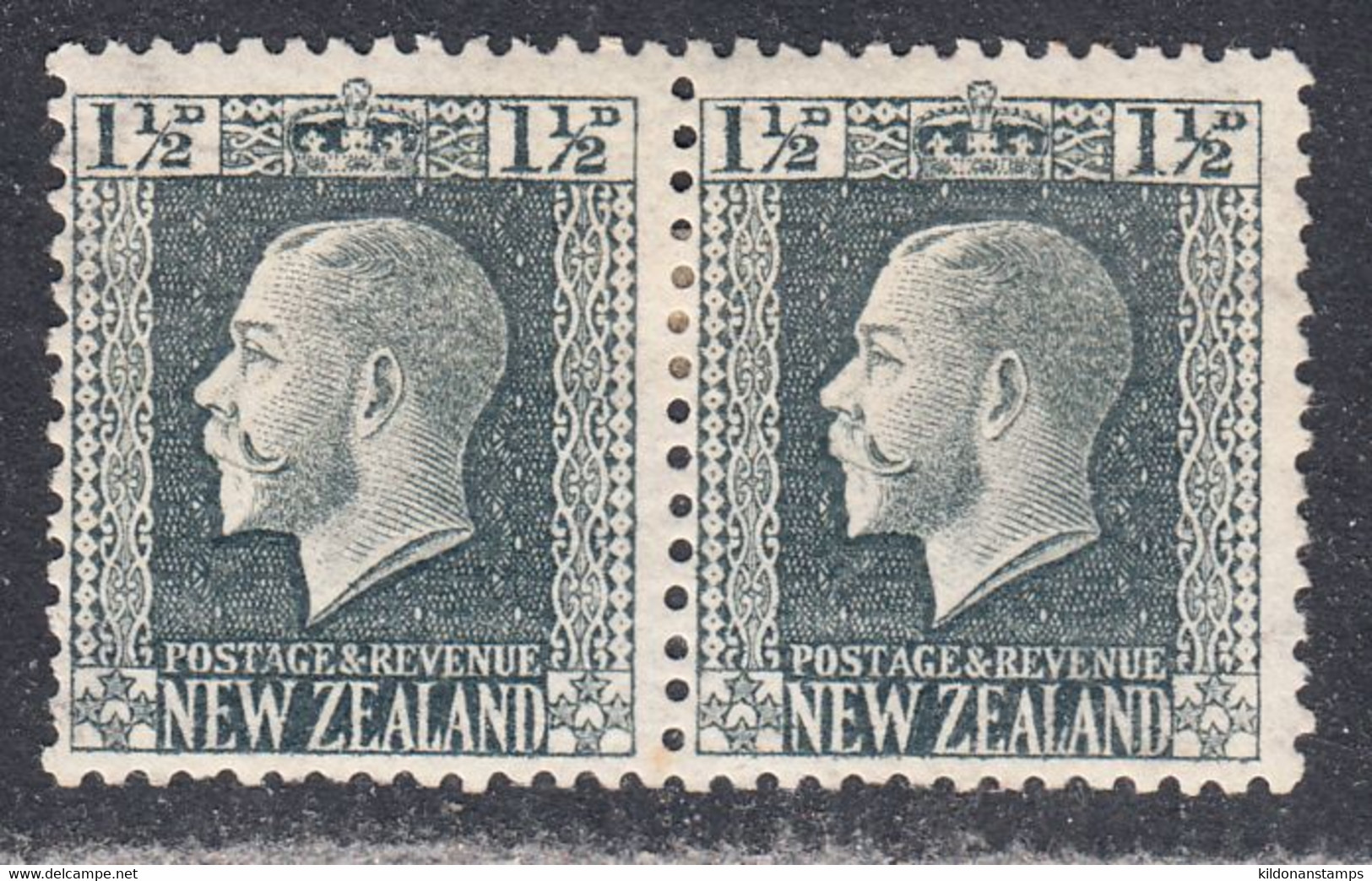 New Zealand 1915-30 Mint Mounted, Pair, Perf 14x13.5, Sc# ,SG 416 - Nuovi