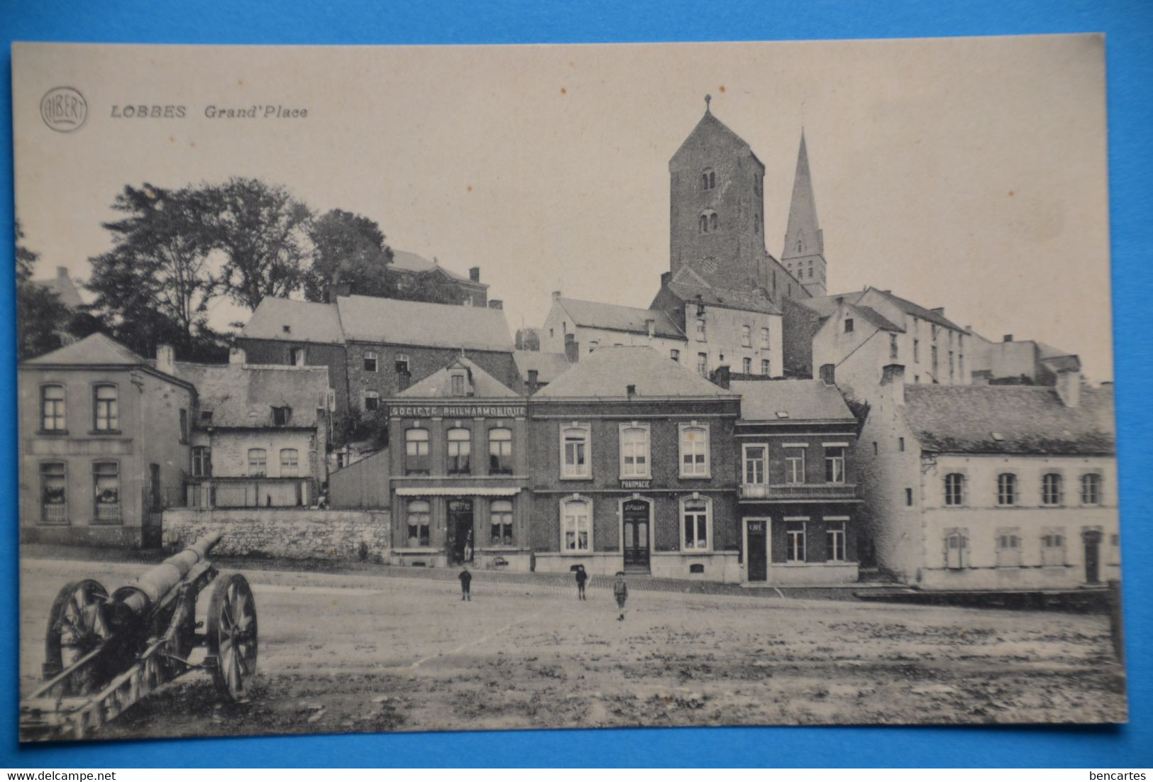 Lobbes: Grand'Place Animée Avec Enfants Et Canon De La Guerre - Lobbes