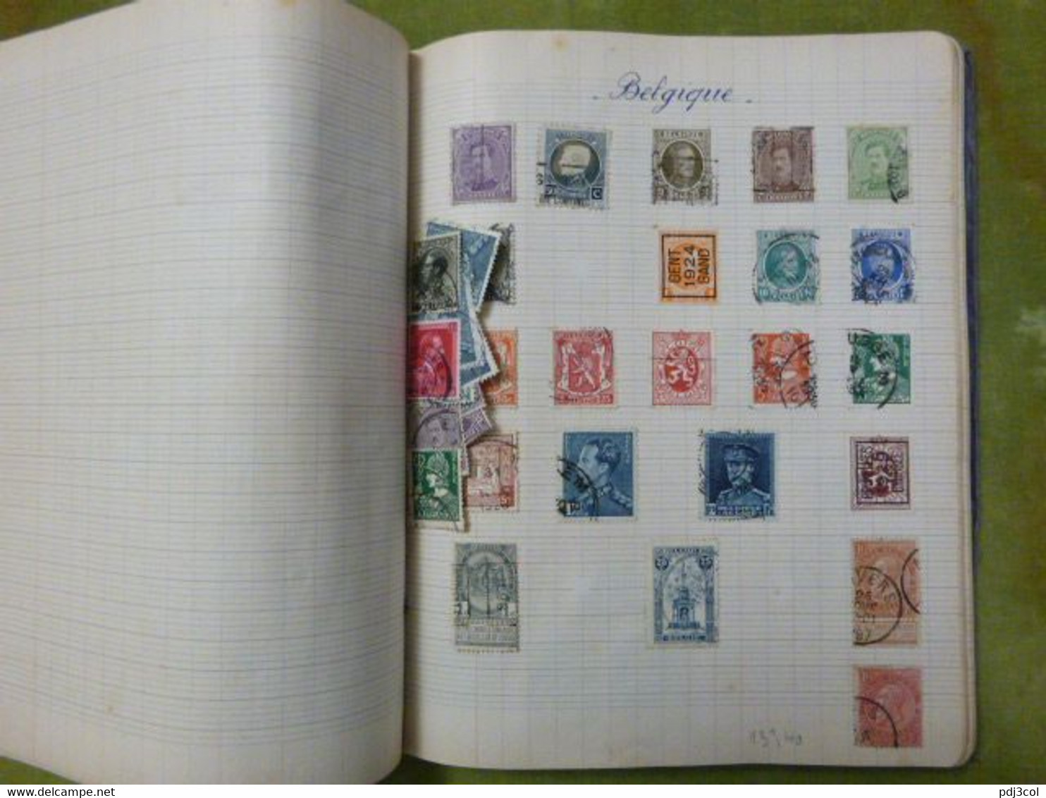 Cahier album de quelques centaines de timbres collés pays étrangers, monde, vers 1900