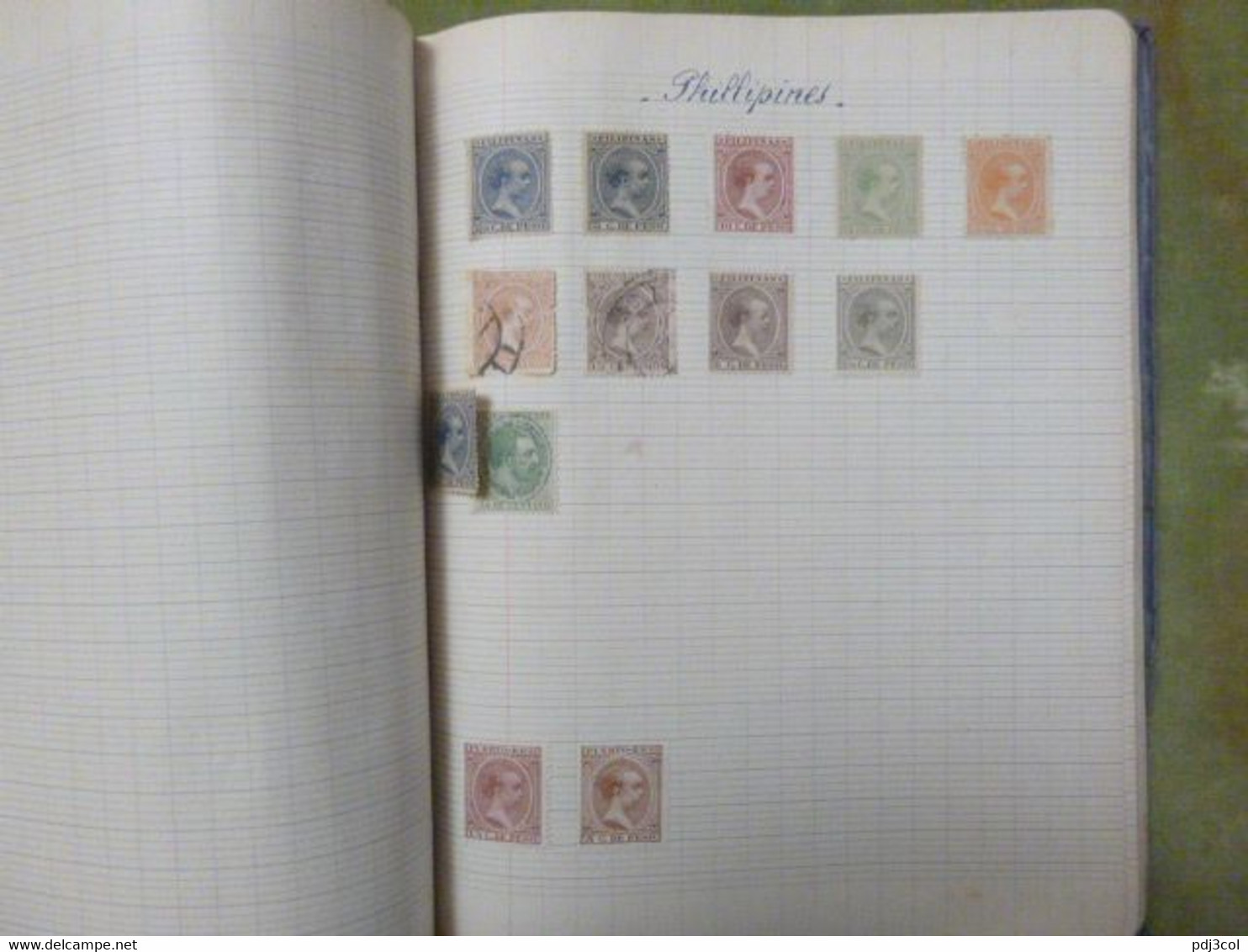 Cahier album de quelques centaines de timbres collés pays étrangers, monde, vers 1900