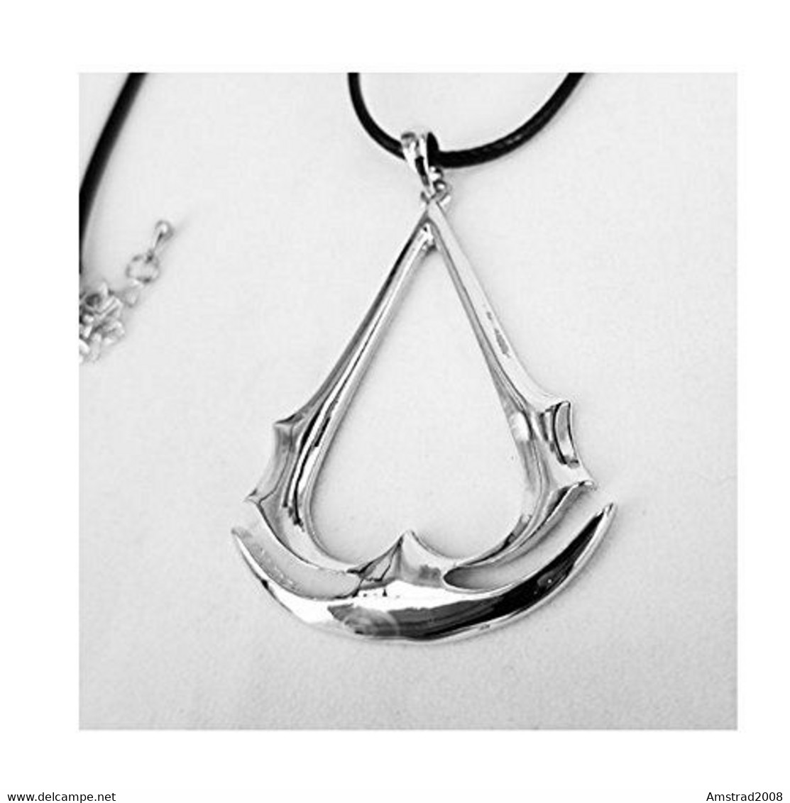 ASSASSIN CREED ORIENTE CHAIN COLLANA CON CIONDOLO SUPER CLASSE PER LEI & LUI UNISEX PIRATI - Teatro & Disfraces