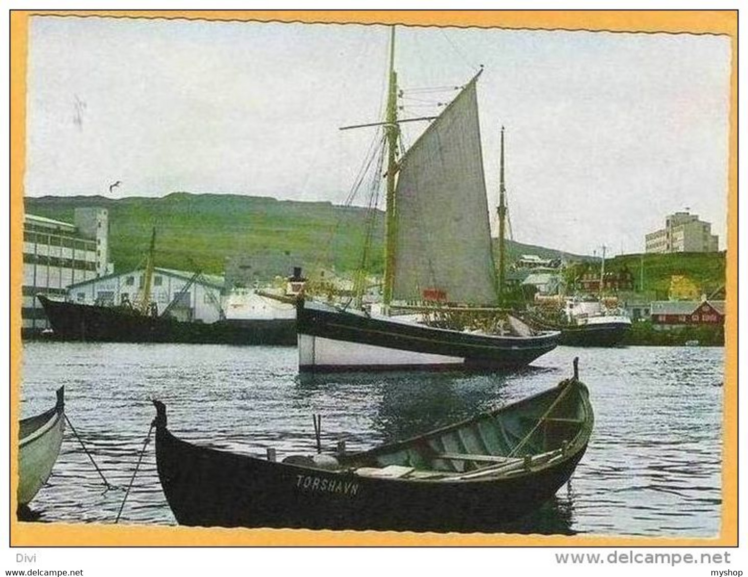 FAROE ISLANDS 002, * OLD And NEW IN THE HARBOUR OF TORSHAVN * SENT With STAMP * SEE SCANS - Faroe Islands