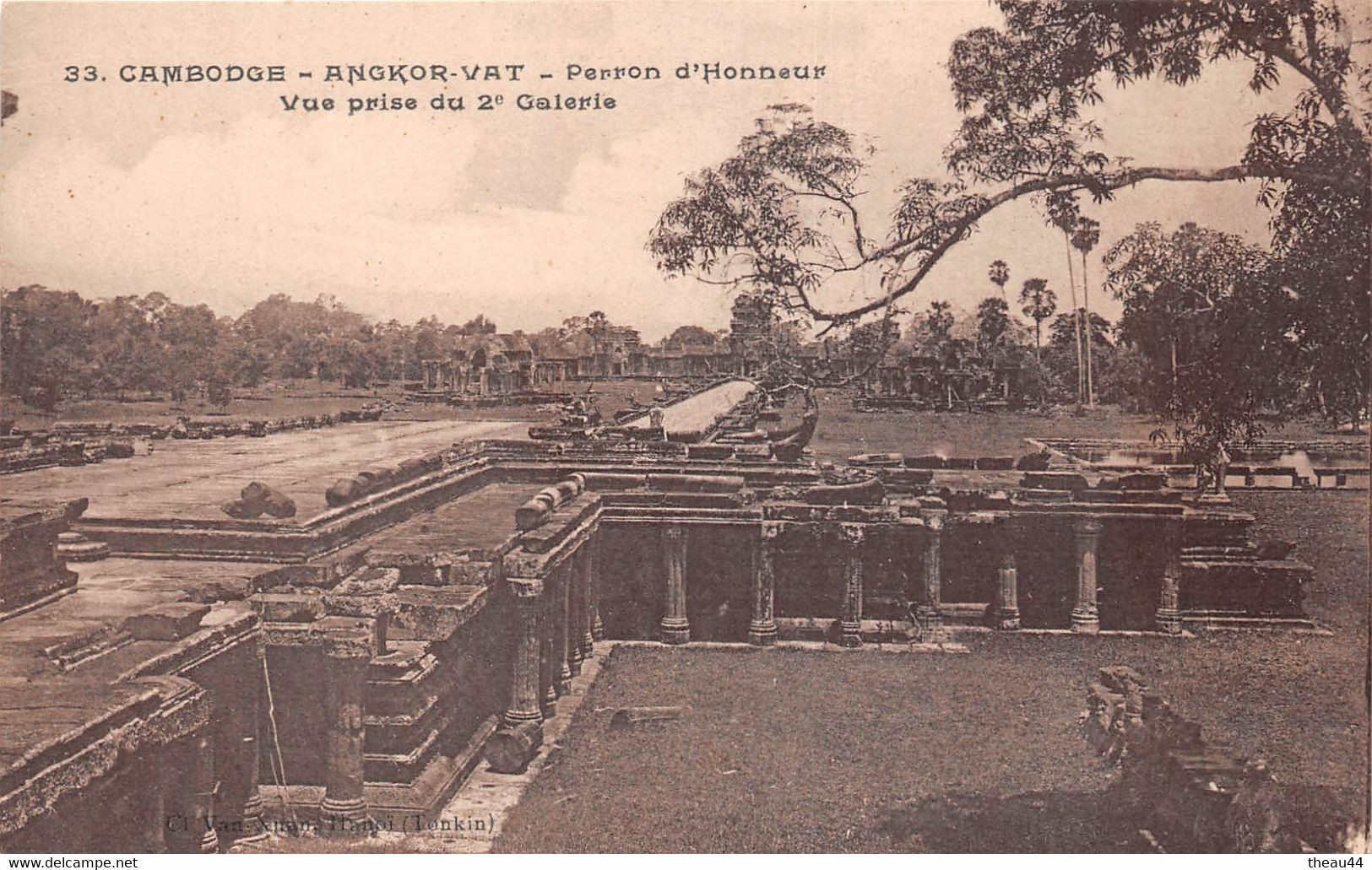 ¤¤  -  CAMBODGE    -   ANGKOR-VAT    -   Perron D'honneur   -  Vue Prise Du 2e Galerie   -   ¤¤ - Kambodscha