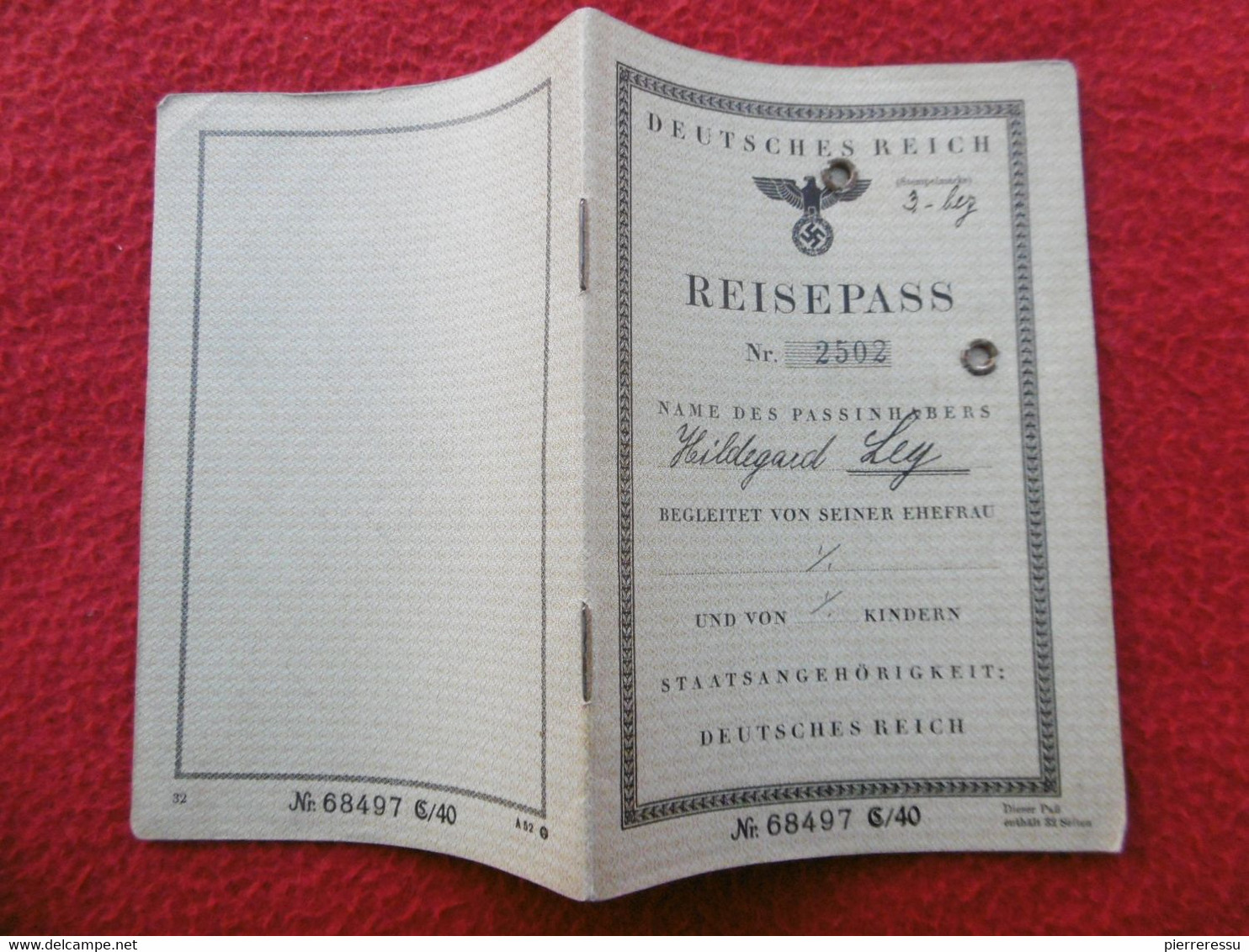 REISEPASS 1941 / 1944  PASSEPORT CACHETS