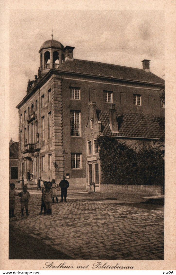 Enkhuizen - Stadhuis Met Politiebureau (Poste De Police) Carte A. Egmond N° 651 Non Circulée - Enkhuizen