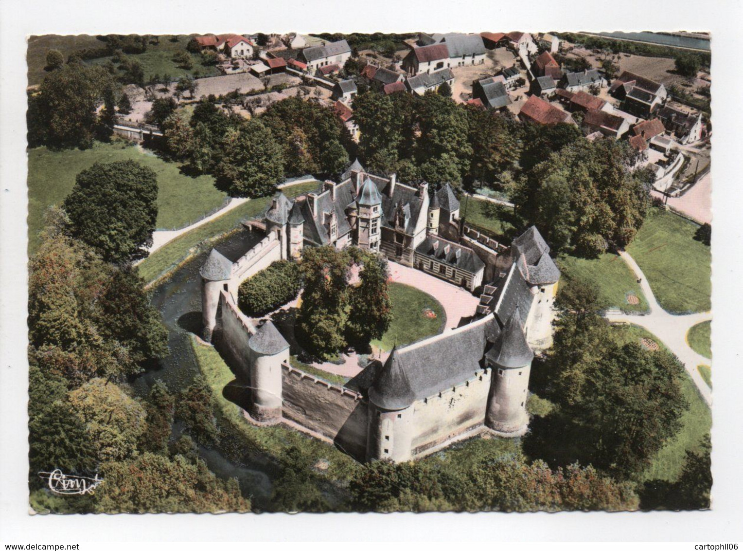 - CPSM AINAY-LE-VIEIL (18) - Le Château (vue Aérienne 1967) - Photo CIM 47-42 - - Ainay-le-Vieil