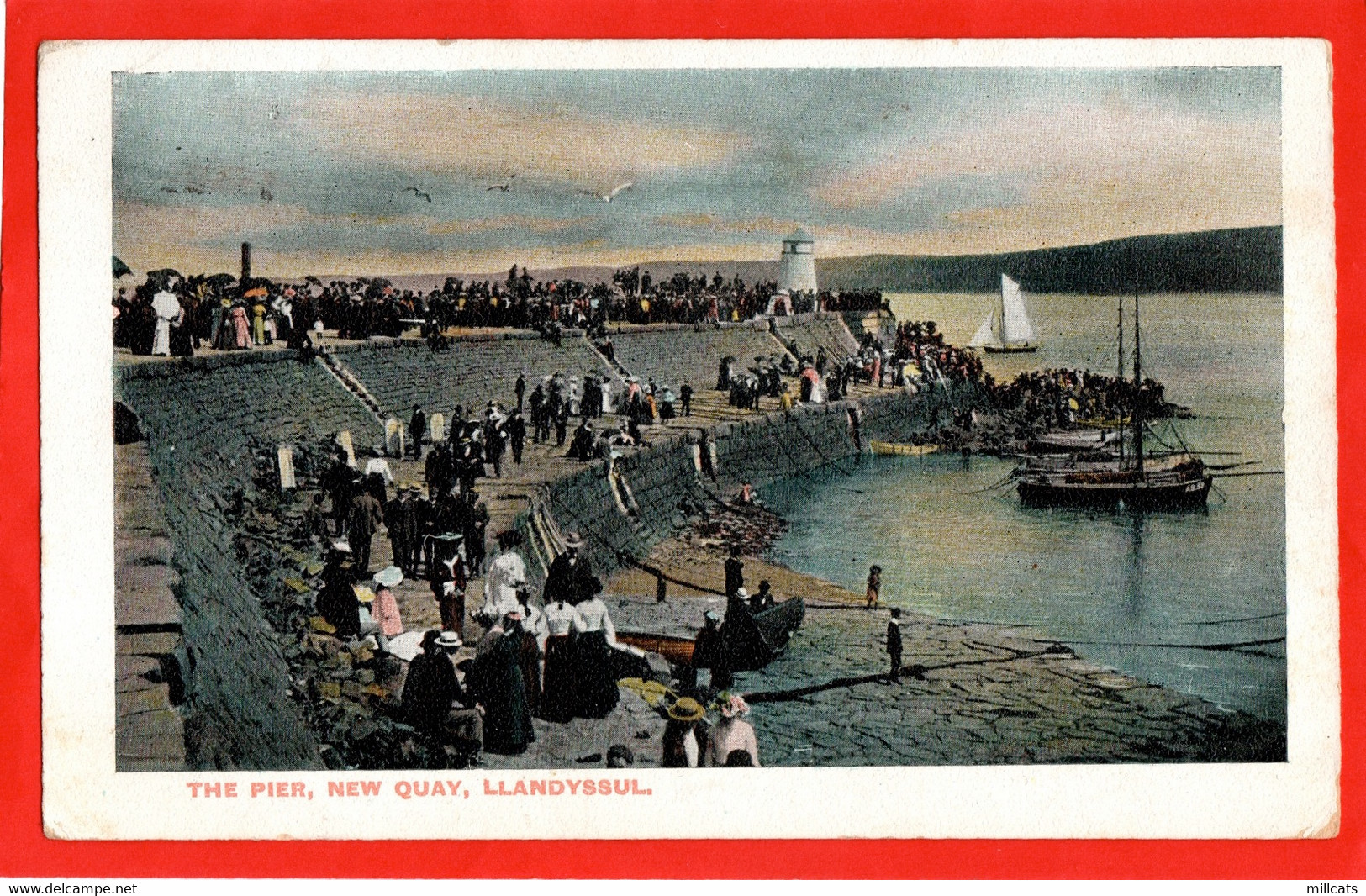 WALES  CARDIGANSHIRE  NEW QUAY LLANDYSSUL  THE PIER + LIGHTHOUSE FISHING BOATS  Pu 1908 - Cardiganshire