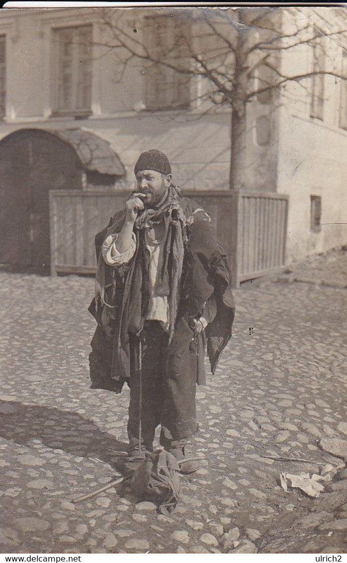 AK Foto Russischer Bettler - Russland - Landst. Inf. Bat. Meissen - 1916 (52458) - Europa