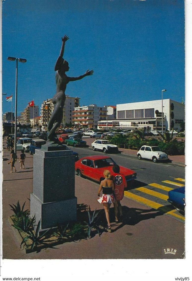66 - CANET PLAGE EN ROUSSILLON - T.Belle Vue Animée Du Casino Et Statue De La Fille Au Soleil /mer - Canet En Roussillon