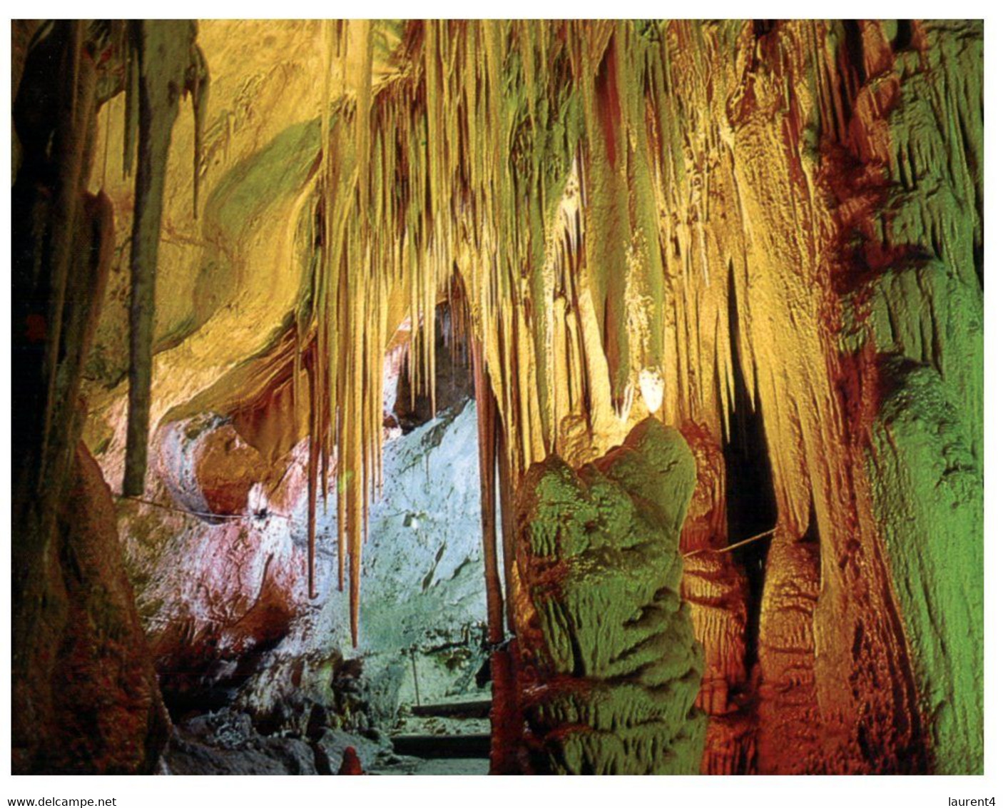 (U 16) Australia - SA - Mount Gambier Caves (CSB1313) - Mt.Gambier