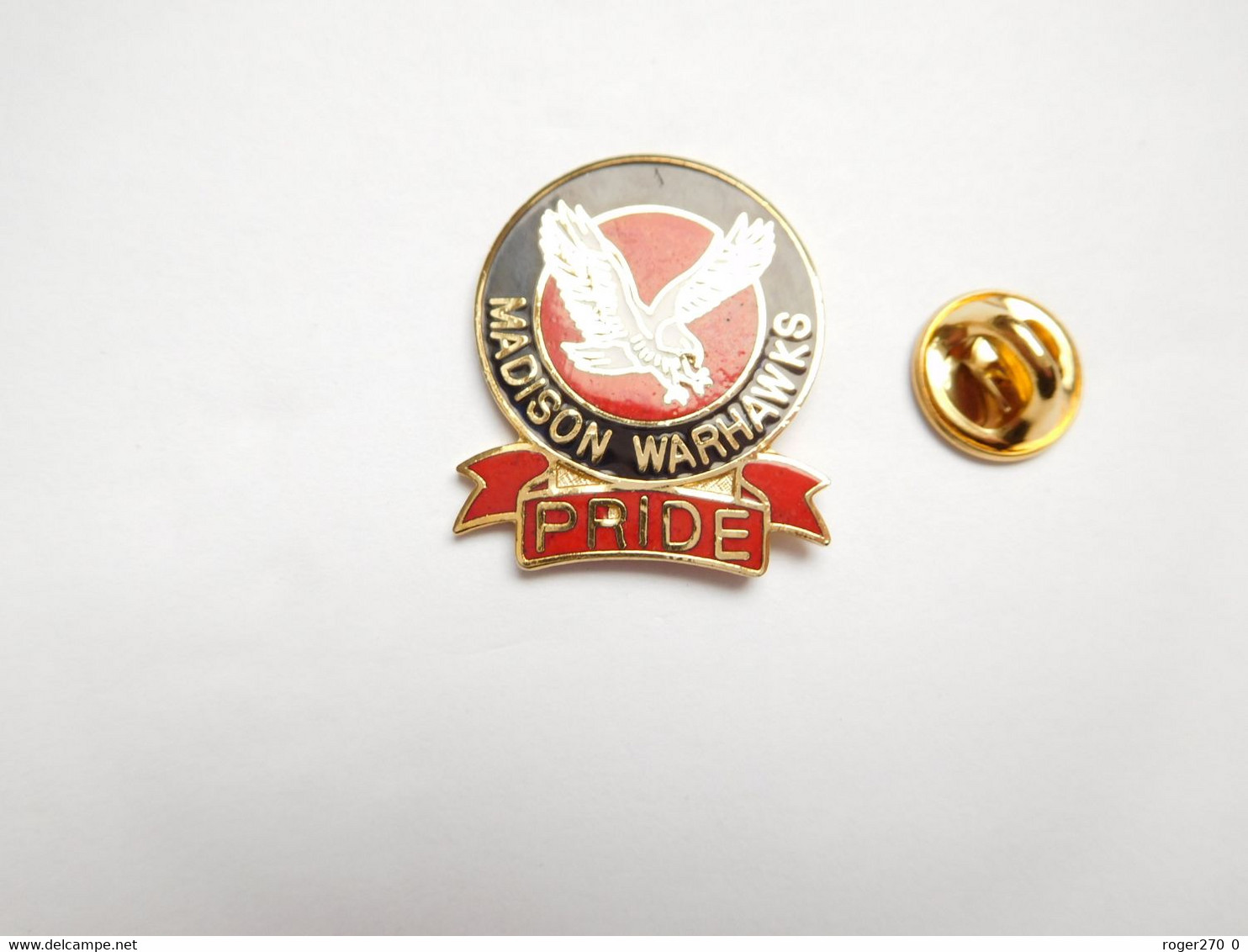 Superbe Pin's En EGF , Baseball , Madison Warhawks Pride , Aigle - Baseball