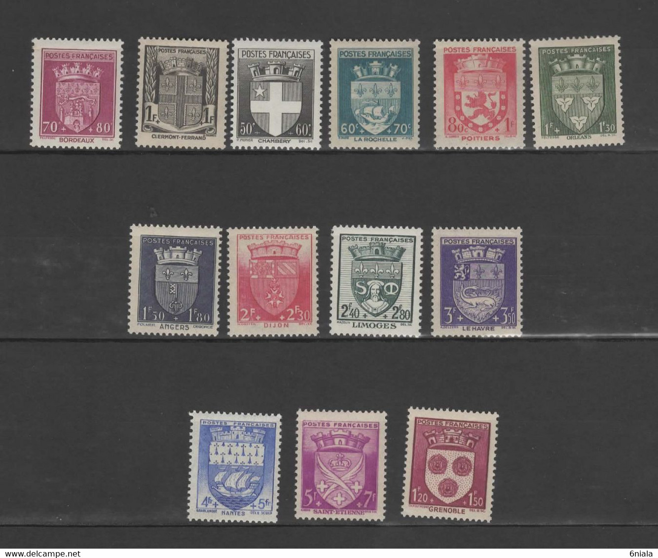 3973 FRANCE 14 Timbres  Blasons NEUFS**    N° 529 531 553 554  559 560 561 562 558 Et  555 556 557 564 563 Charnières * - Unused Stamps
