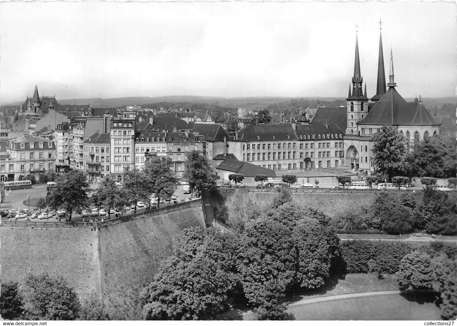 LUXEMBOURG-LA CATHEDRALE E LA PLACE DE LA CONSTITUTION - Luxembourg - Ville