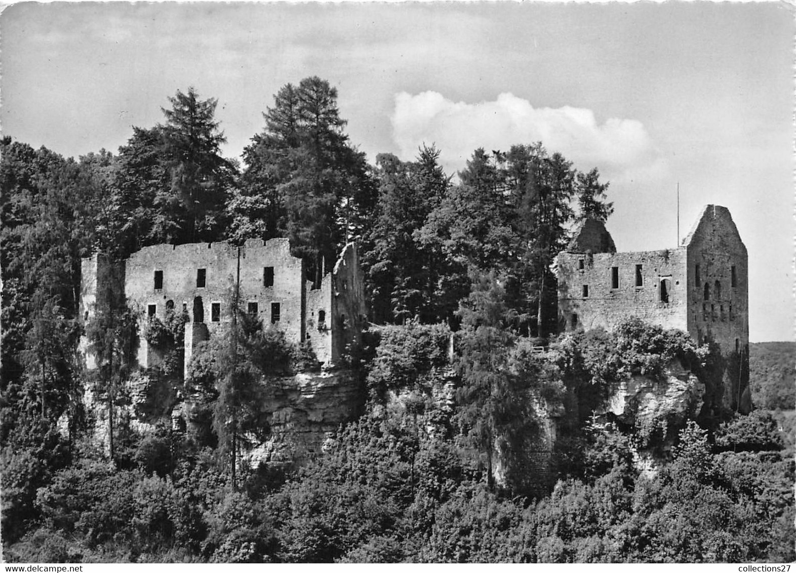 LAROCHETTE- LES RUINES DU CHÂTEAU FEODAL - Larochette