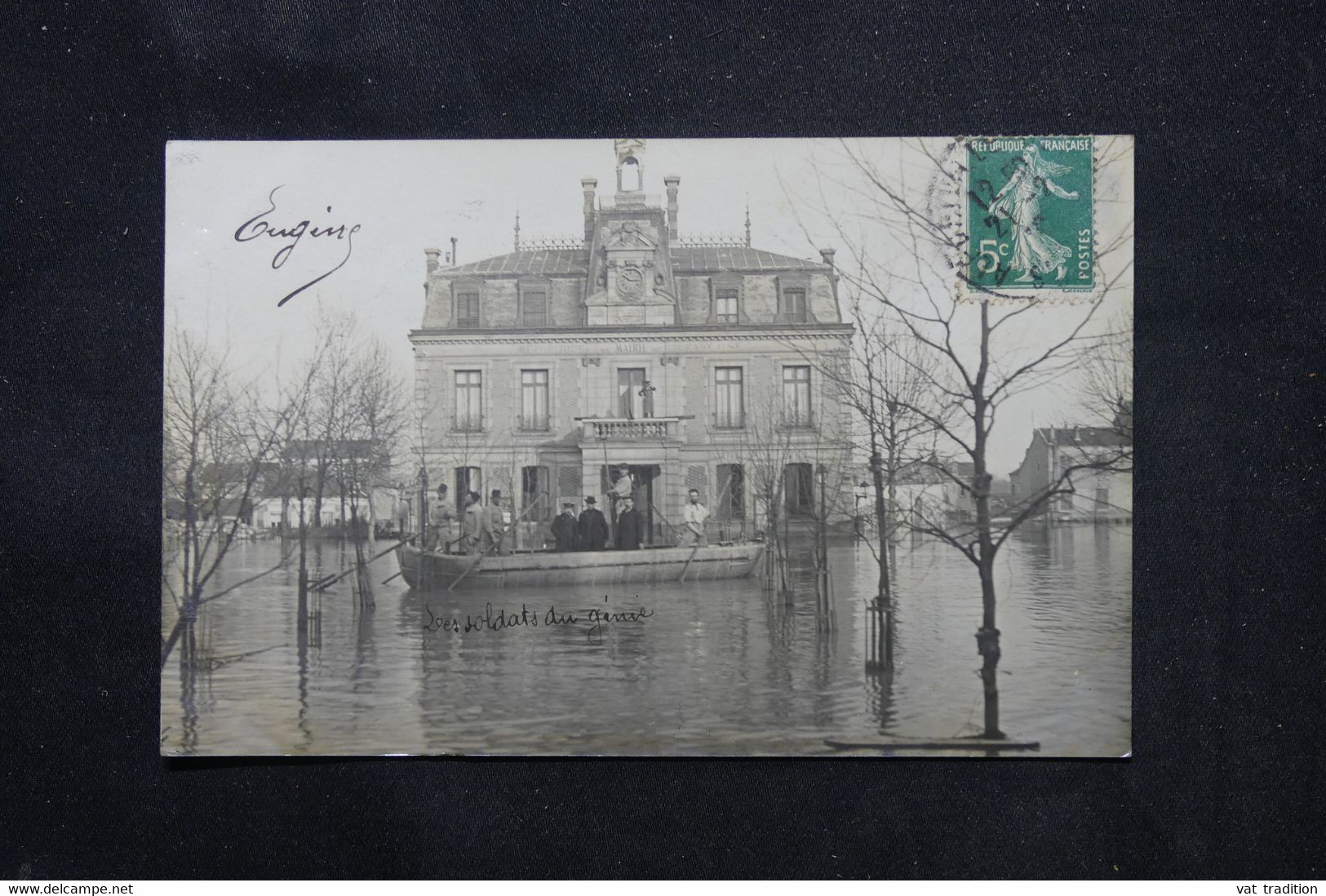 FRANCE - Carte Postale Photo - Soldats Du Génie En Barque Devant Une Maison Lors Des Inondations De 1910 - L 75205 - Inondations