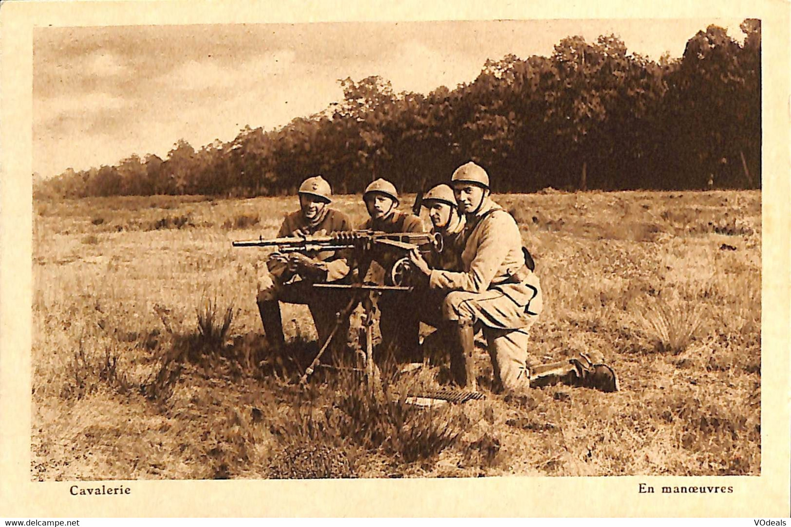 032 815 - CPA -  Militaria - Manoeuvres - Cavalerie - En Manœuvres - Maniobras