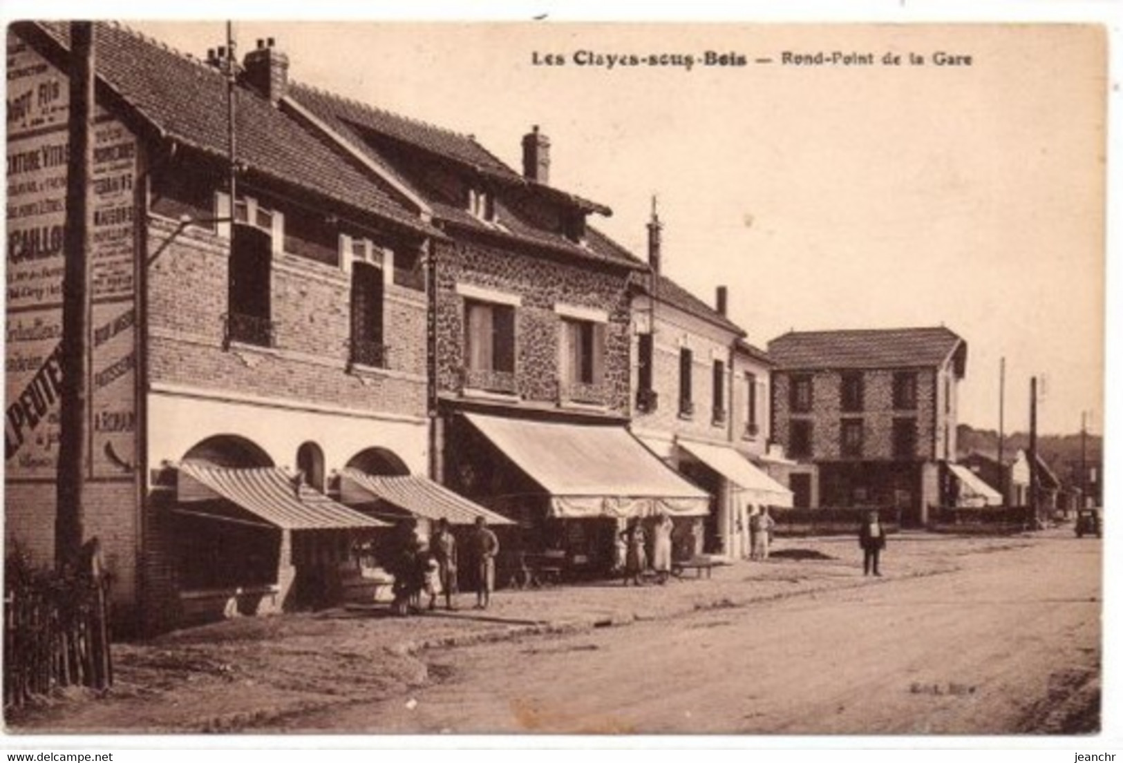 78-Les Clayes S Bois-  Rond -Point De La Gare - Les Clayes Sous Bois