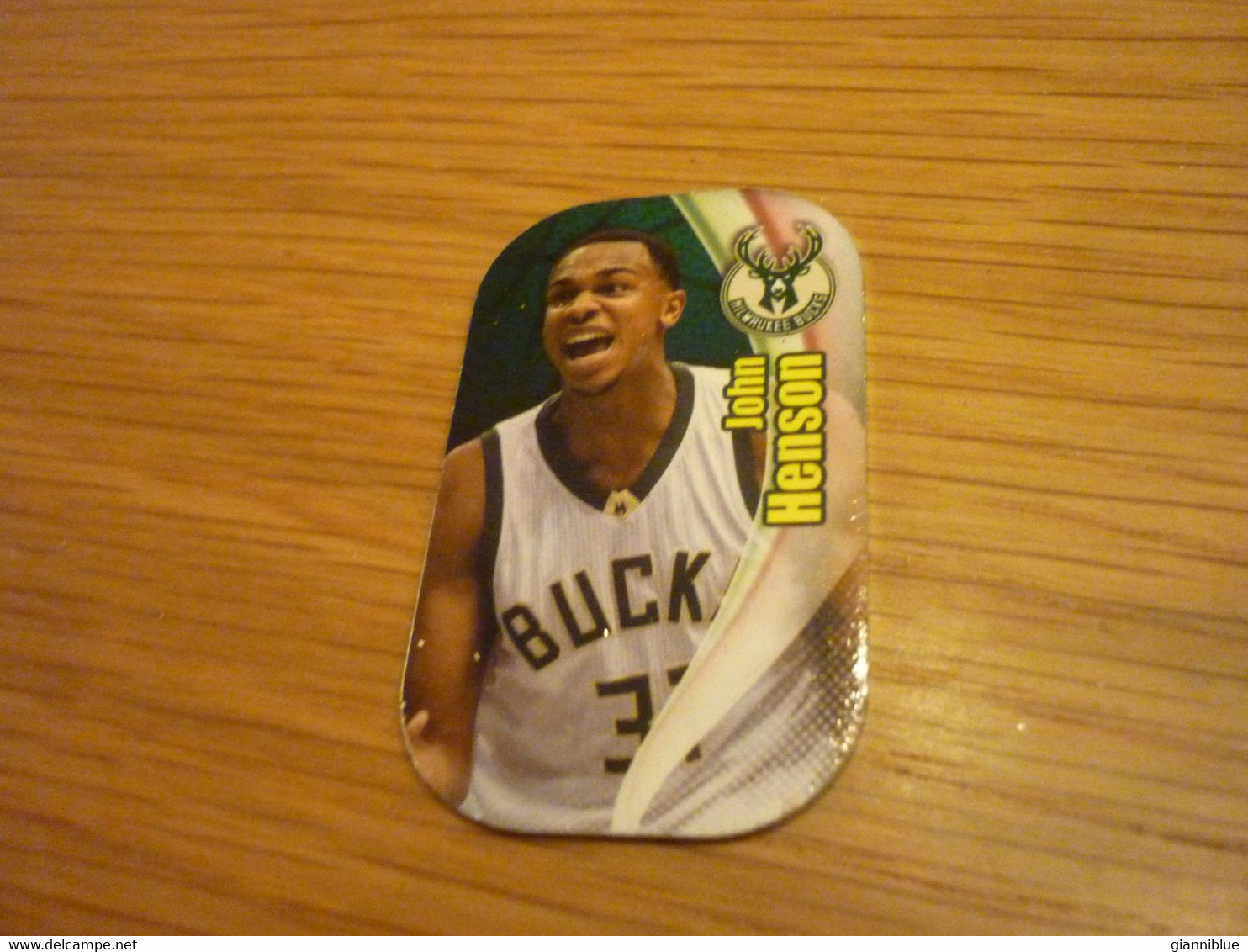 John Henson Milwaukee Bucks American USA US American NBA Basketball Stars 2017 Greek Metal Tag - Altri & Non Classificati