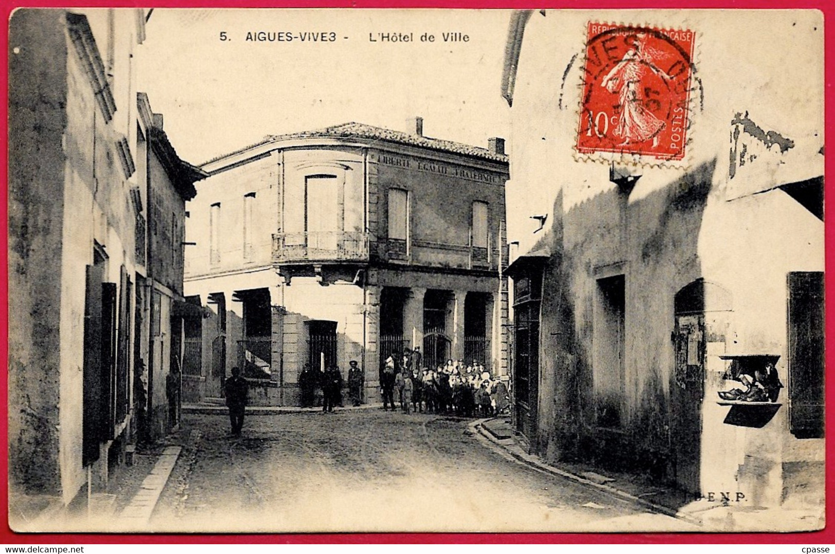 CPA 30 AIGUES-VIVES Gard - L'Hotel De Ville ° J.B.E.N.P. - Aigues-Vives