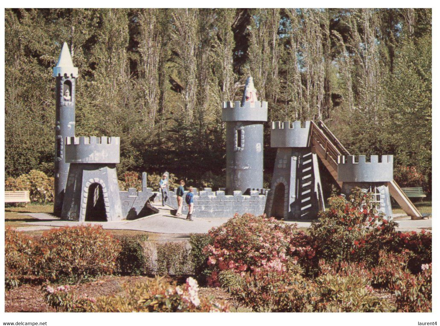 (V 3) New Zealand - Invercargill Wonderland Castle - Banques