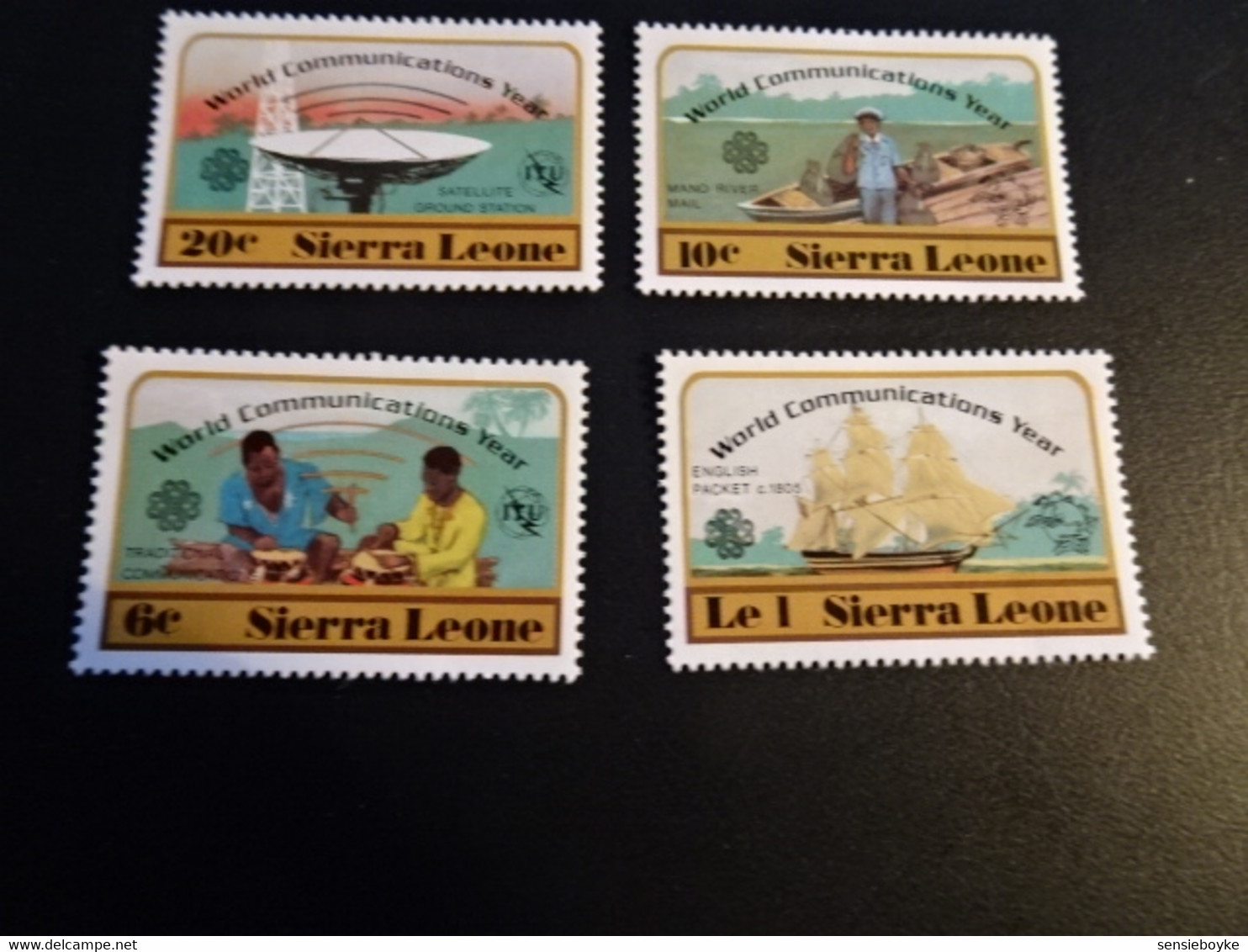 K44624 -  Set MNH Sierra Leone 1983 - World Communication Year - Sierra Leone (1961-...)