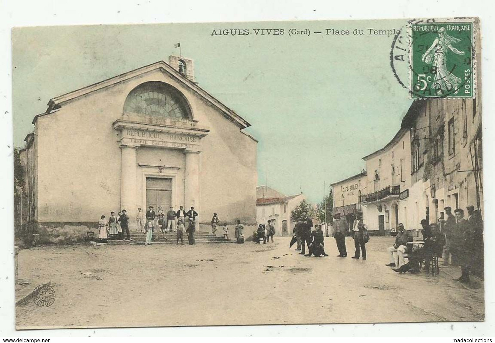Aigues-Vives (30-Gard) Place Du Temple - Aigues-Vives