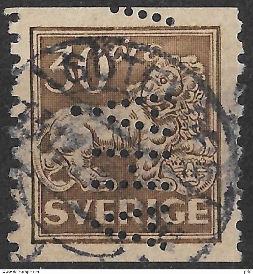 Sweden 1920 Perfin  AHÅ - Göteborg, Axel H. Ågren (1914-67). 30öre, Michel 131. - 1920-1936 Rollen I