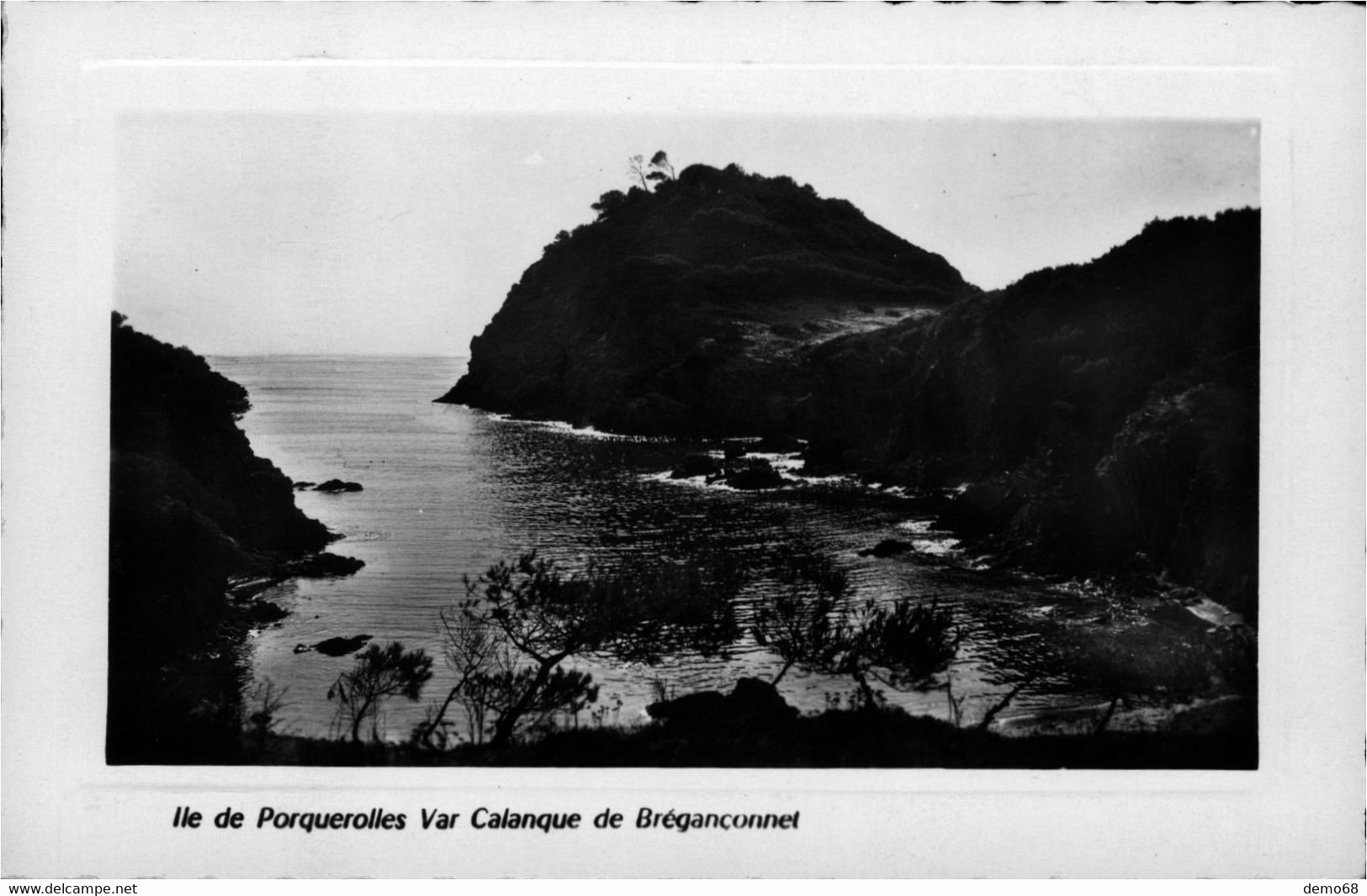 Porquerolles 2 Cartes  Le Grand Langoustier Et Calanque De Bregançonnet Ile Hyères Les Palmiers CPA 83 Var Ed Mar - Porquerolles