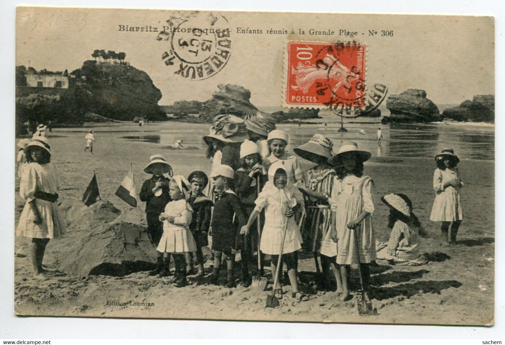 64 BIARRITZ Pittoresque Enfants Réunis Sur La Grande Plage 1913 Timbrée  D24 2020 - Biarritz