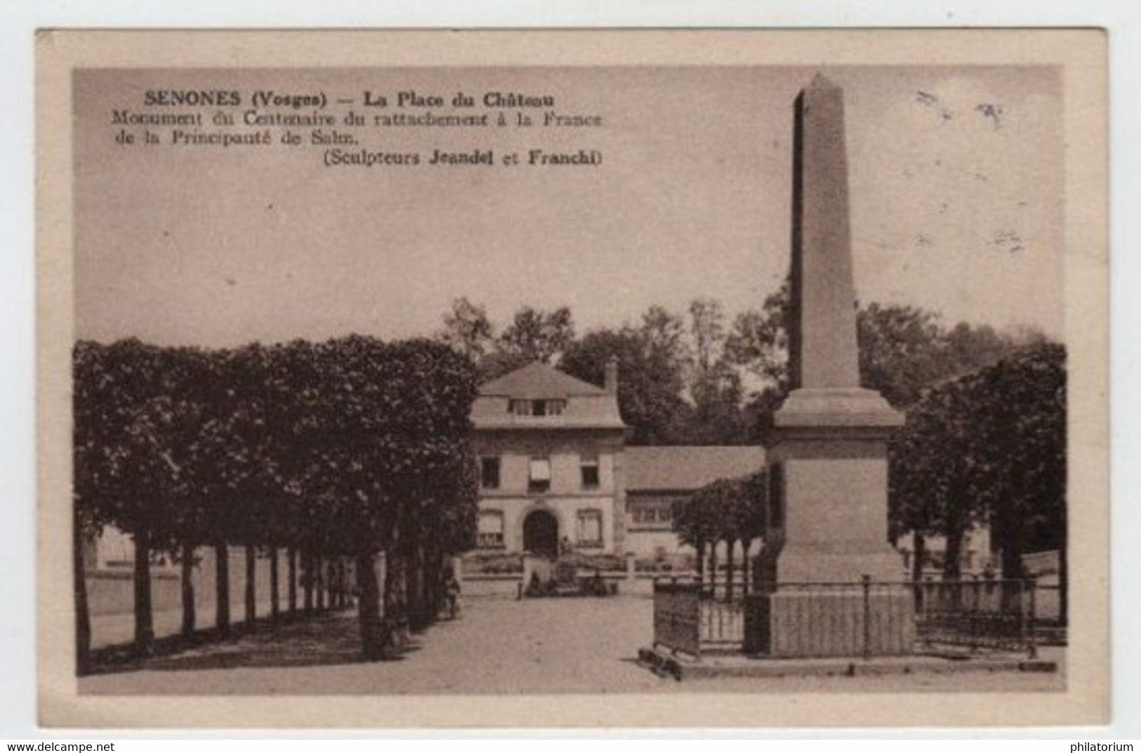 88 SENONES  La Place Du Château  Monument Du Rattachement à La France - Senones