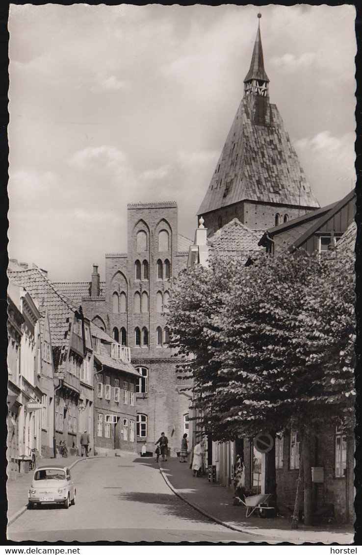 D-23879 Mölln - Rathaus - Car - Fiat (60er Jahre) - Moelln