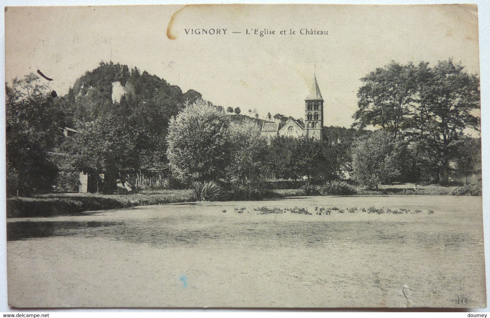 L'ÉGLISE ET LE CHÂTEAU - VIGNORY - Vignory