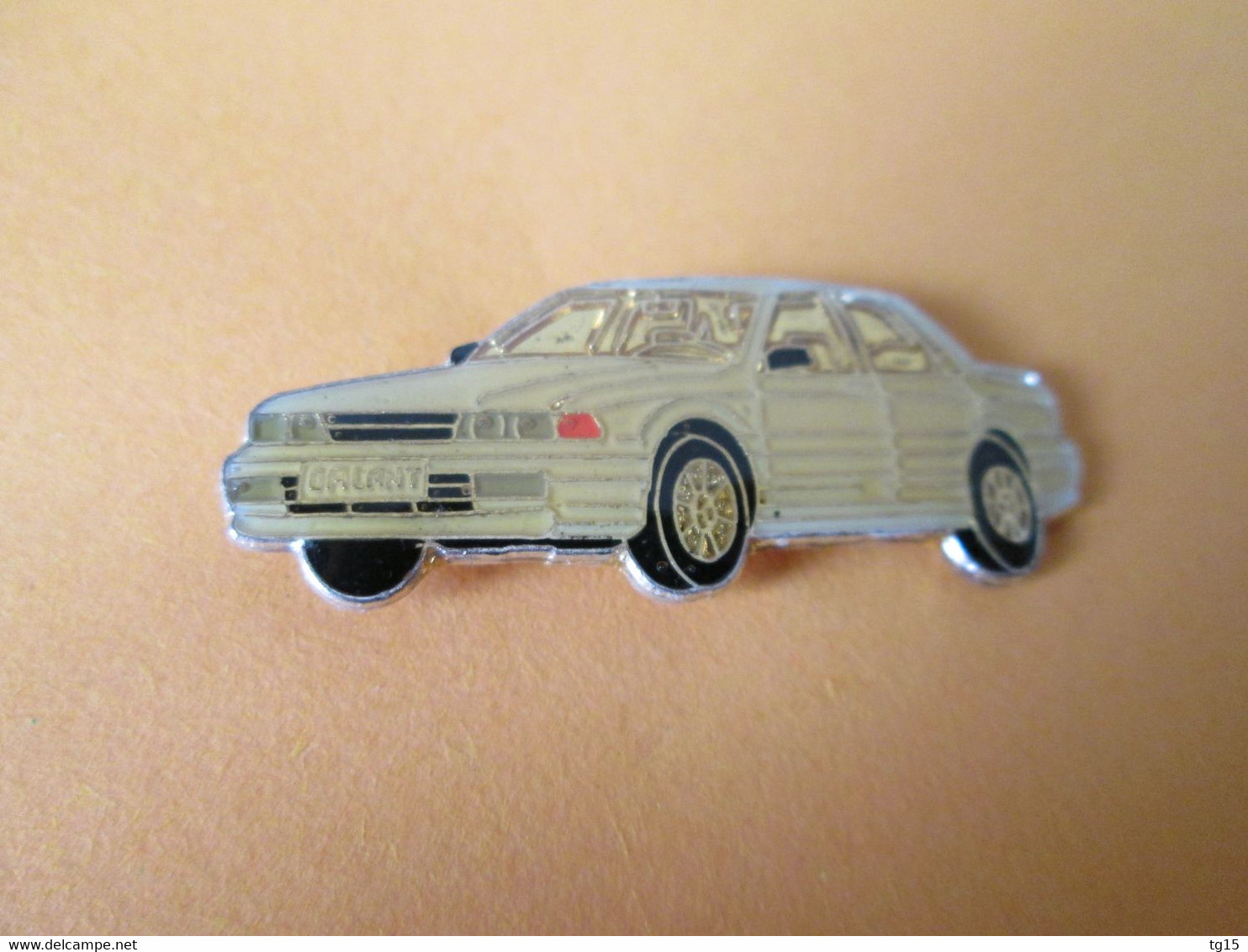 PIN'S       MITSUBISHI   GALANT - Mitsubishi