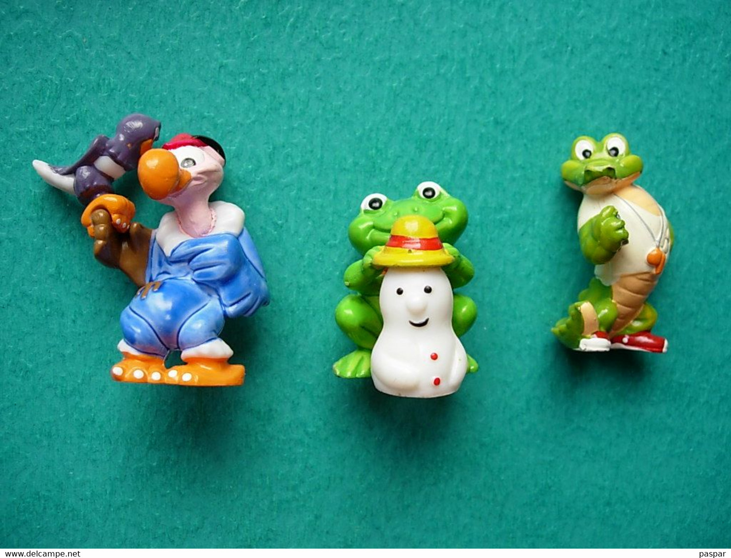 Lot De 3 Figurines Kinder - Vautour Grenouille Crocodile - Cartoons