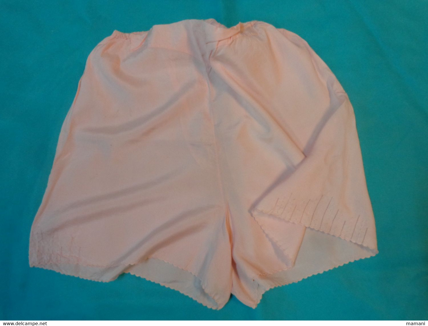 Culotte Raffinée Rose  Coton ? Belle Broderie Monogramme VG - Otros & Sin Clasificación